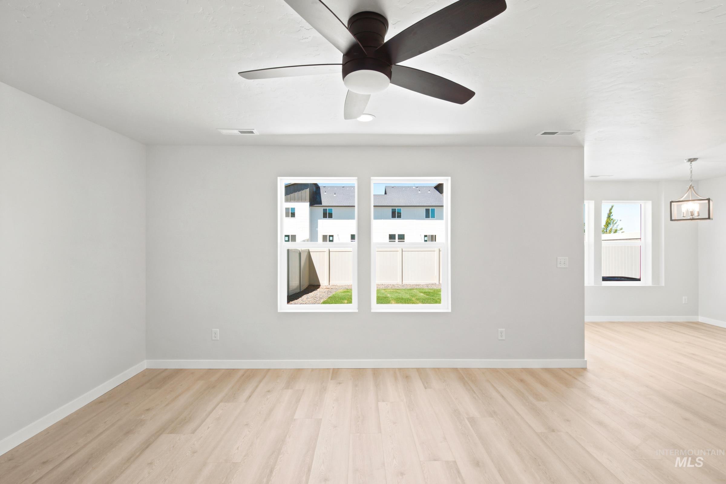 10868 Rutland St, Caldwell, Idaho 83605, 3 Bedrooms, 2.5 Bathrooms, Residential For Sale, Price $364,990,MLS 98989882