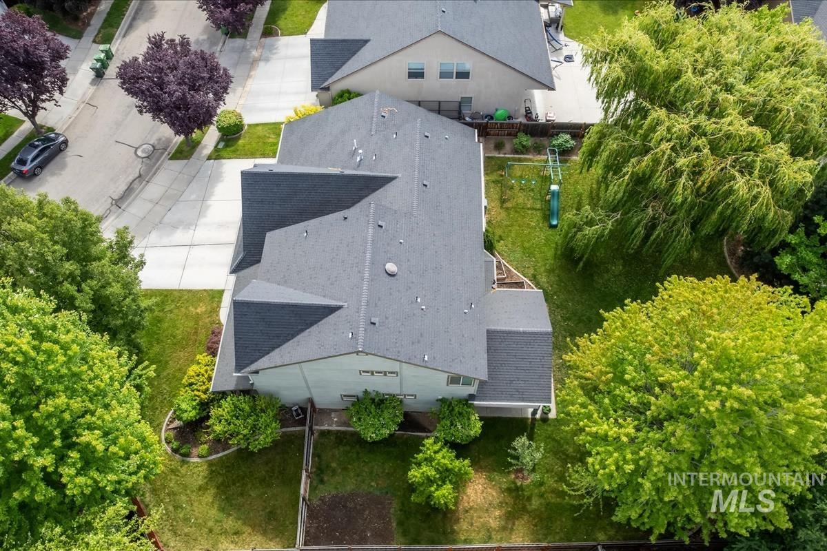1039 E Redwall Ct., Meridian, Idaho 83646, 5 Bedrooms, 3.5 Bathrooms, Residential For Sale, Price $800,000,MLS 98989883