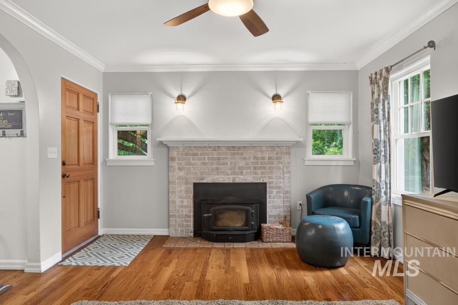 715 E 8th St, Moscow, Idaho 83843, 6 Bedrooms, 4 Bathrooms, Residential For Sale, Price $630,000,MLS 98989884