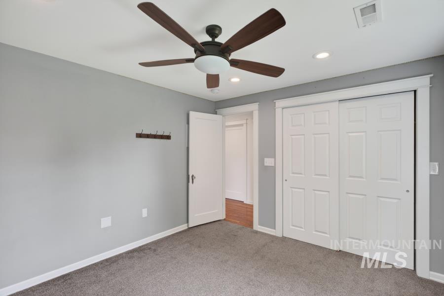 715 E 8th St, Moscow, Idaho 83843, 6 Bedrooms, 4 Bathrooms, Residential For Sale, Price $630,000,MLS 98989884