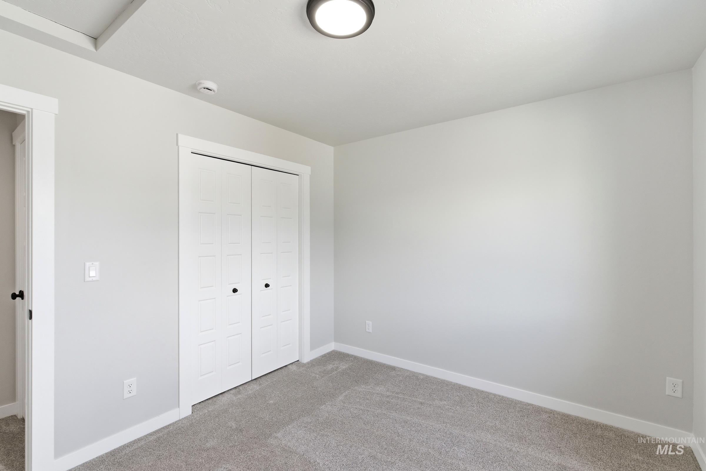 6919 S Spindlebush Ave, Boise, Idaho 83709, 3 Bedrooms, 2.5 Bathrooms, Residential For Sale, Price $430,990,MLS 98989893