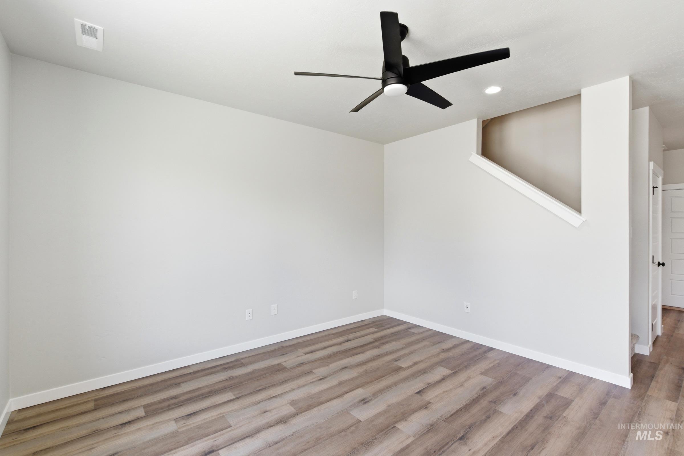 6919 S Spindlebush Ave, Boise, Idaho 83709, 3 Bedrooms, 2.5 Bathrooms, Residential For Sale, Price $430,990,MLS 98989893