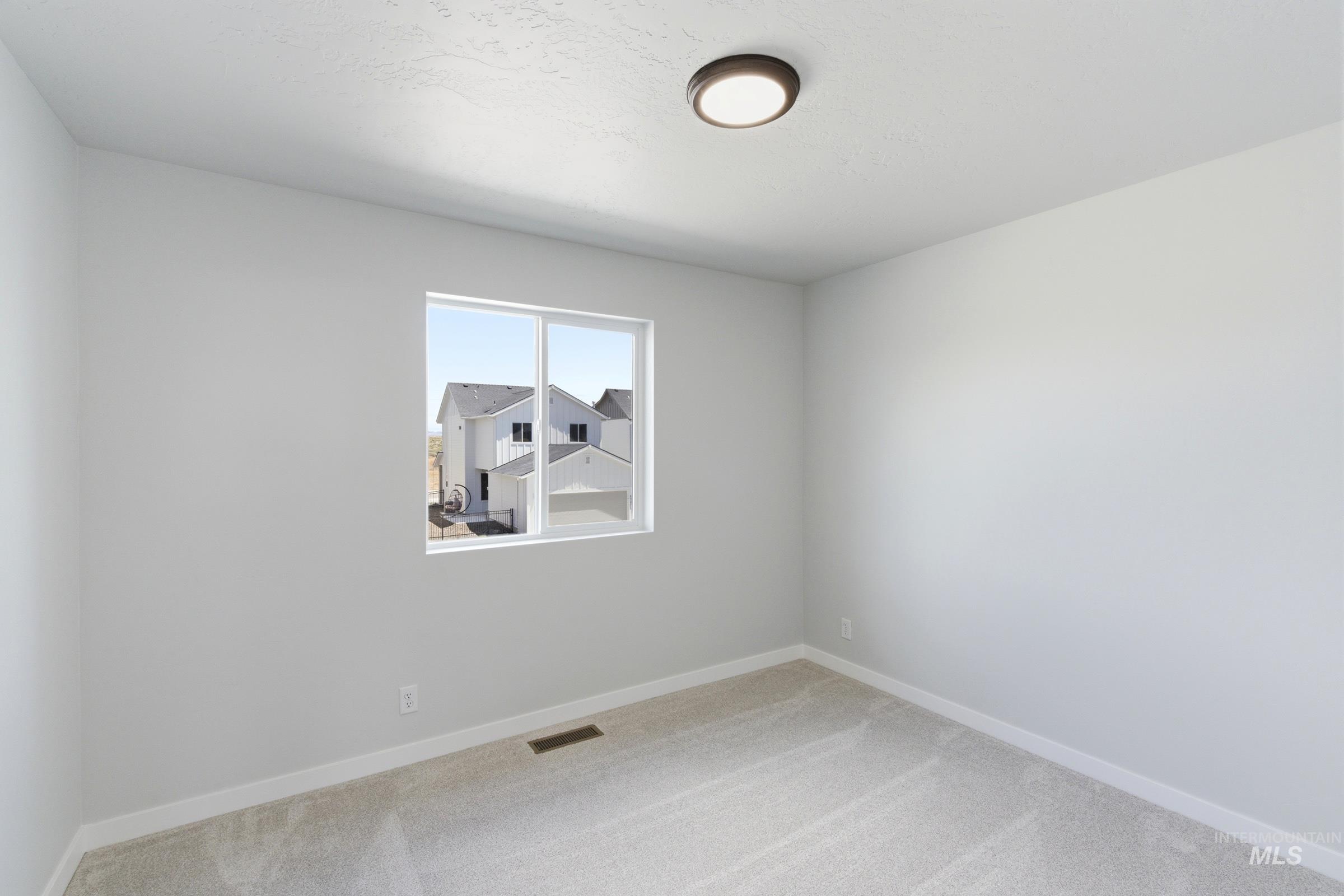 6923 S Spindlebush Ave, Boise, Idaho 83709, 3 Bedrooms, 2.5 Bathrooms, Residential For Sale, Price $429,990,MLS 98989894