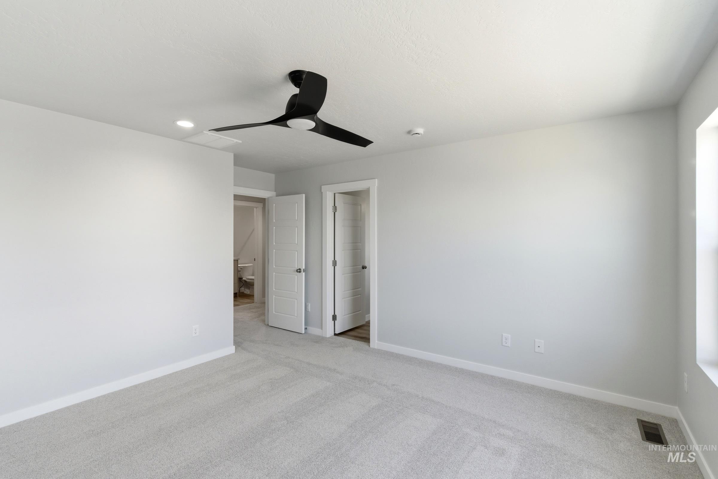 6923 S Spindlebush Ave, Boise, Idaho 83709, 3 Bedrooms, 2.5 Bathrooms, Residential For Sale, Price $429,990,MLS 98989894