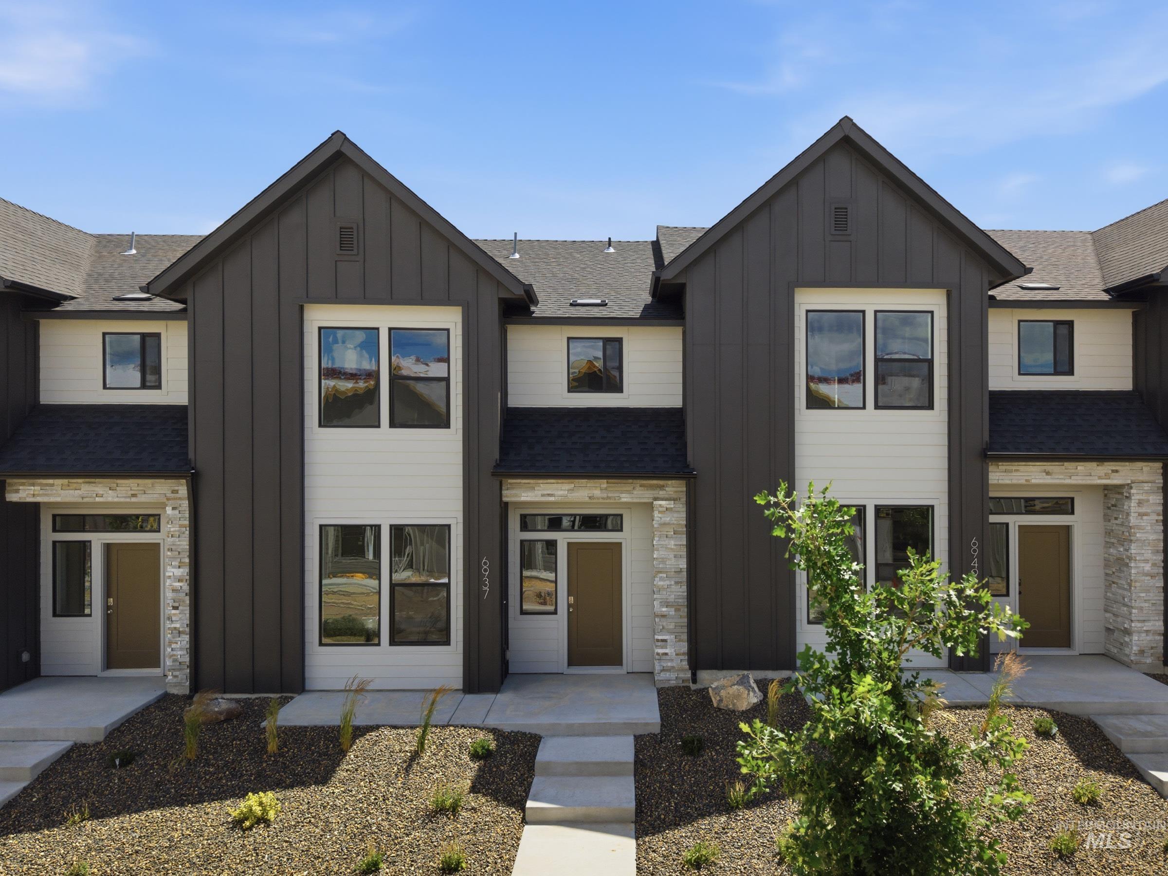 6937 S Spindlebush Ave, Boise, Idaho 83709, 3 Bedrooms, 2.5 Bathrooms, Residential For Sale, Price $434,990,MLS 98989897