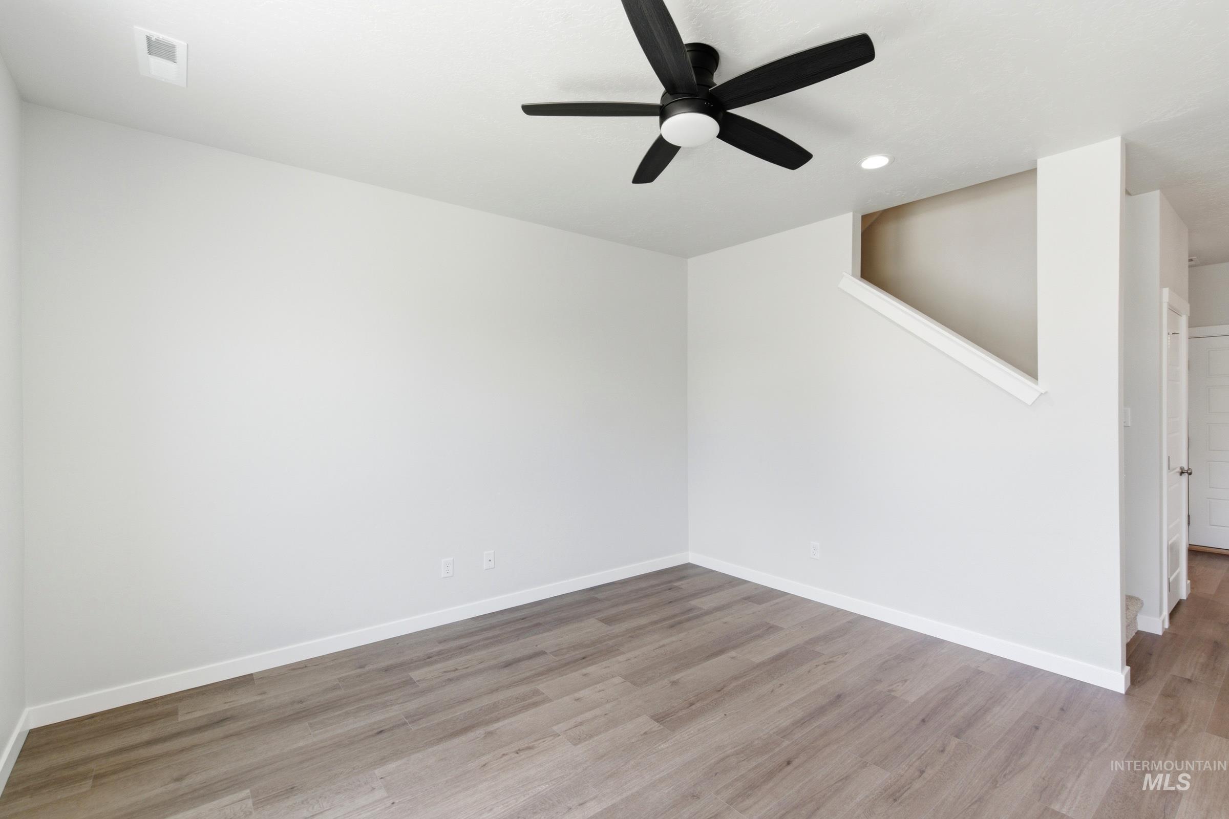 6937 S Spindlebush Ave, Boise, Idaho 83709, 3 Bedrooms, 2.5 Bathrooms, Residential For Sale, Price $434,990,MLS 98989897