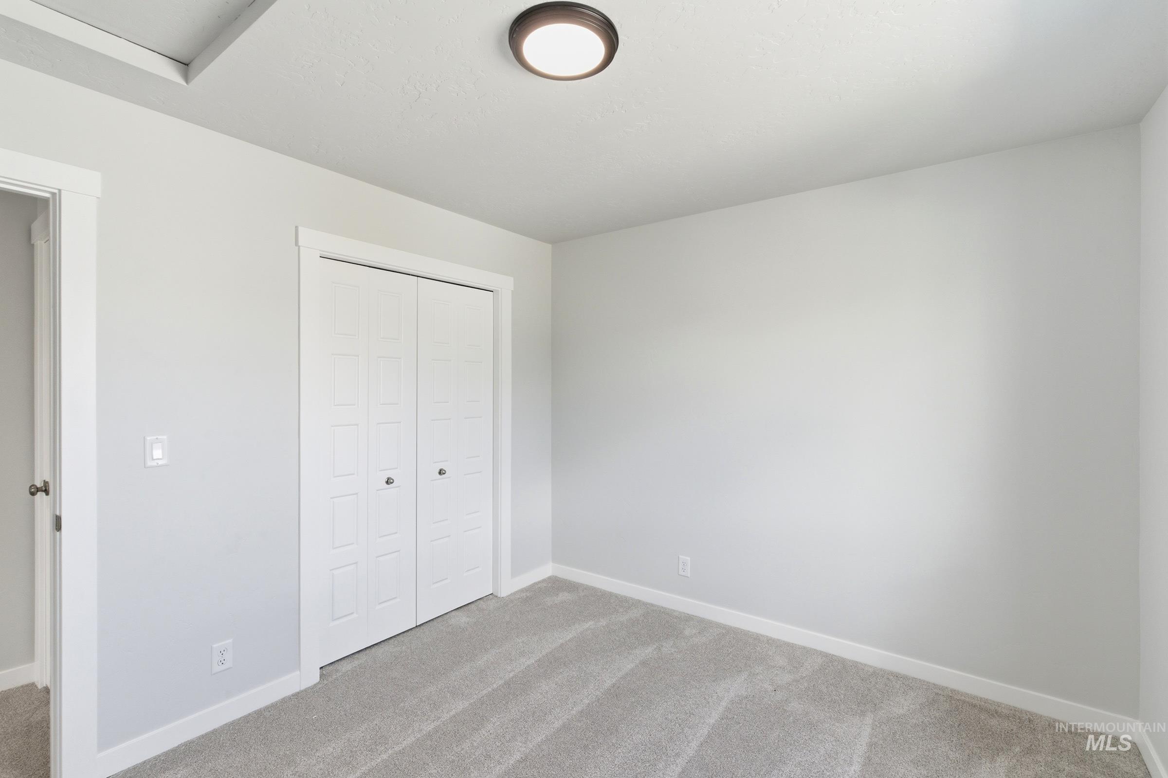 6955 S Spindlebush Ave, Boise, Idaho 83709, 3 Bedrooms, 2.5 Bathrooms, Residential For Sale, Price $430,990,MLS 98989899