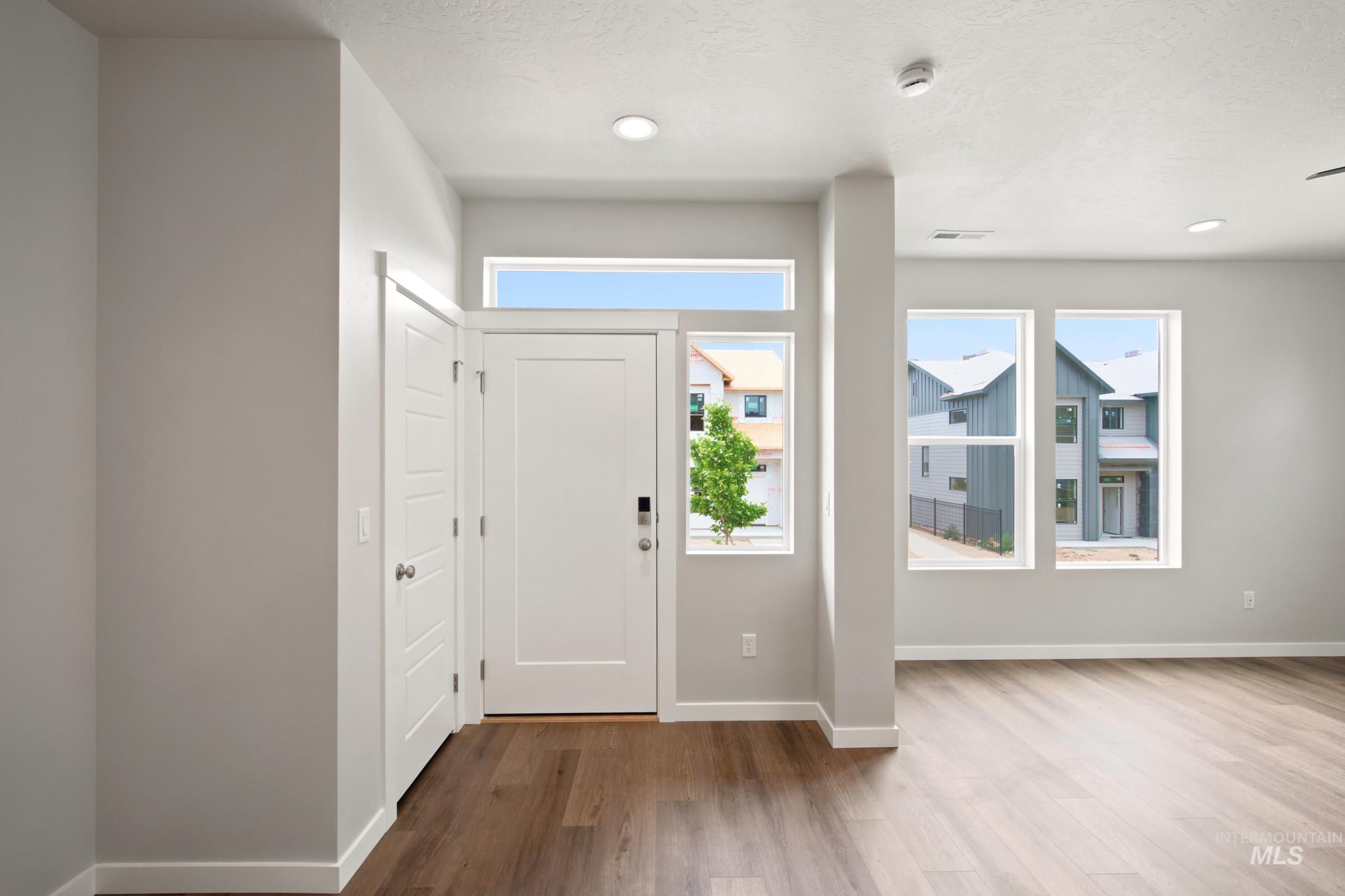 6973 S Spindlebush Ave, Boise, Idaho 83709, 3 Bedrooms, 2.5 Bathrooms, Residential For Sale, Price $429,990,MLS 98989900