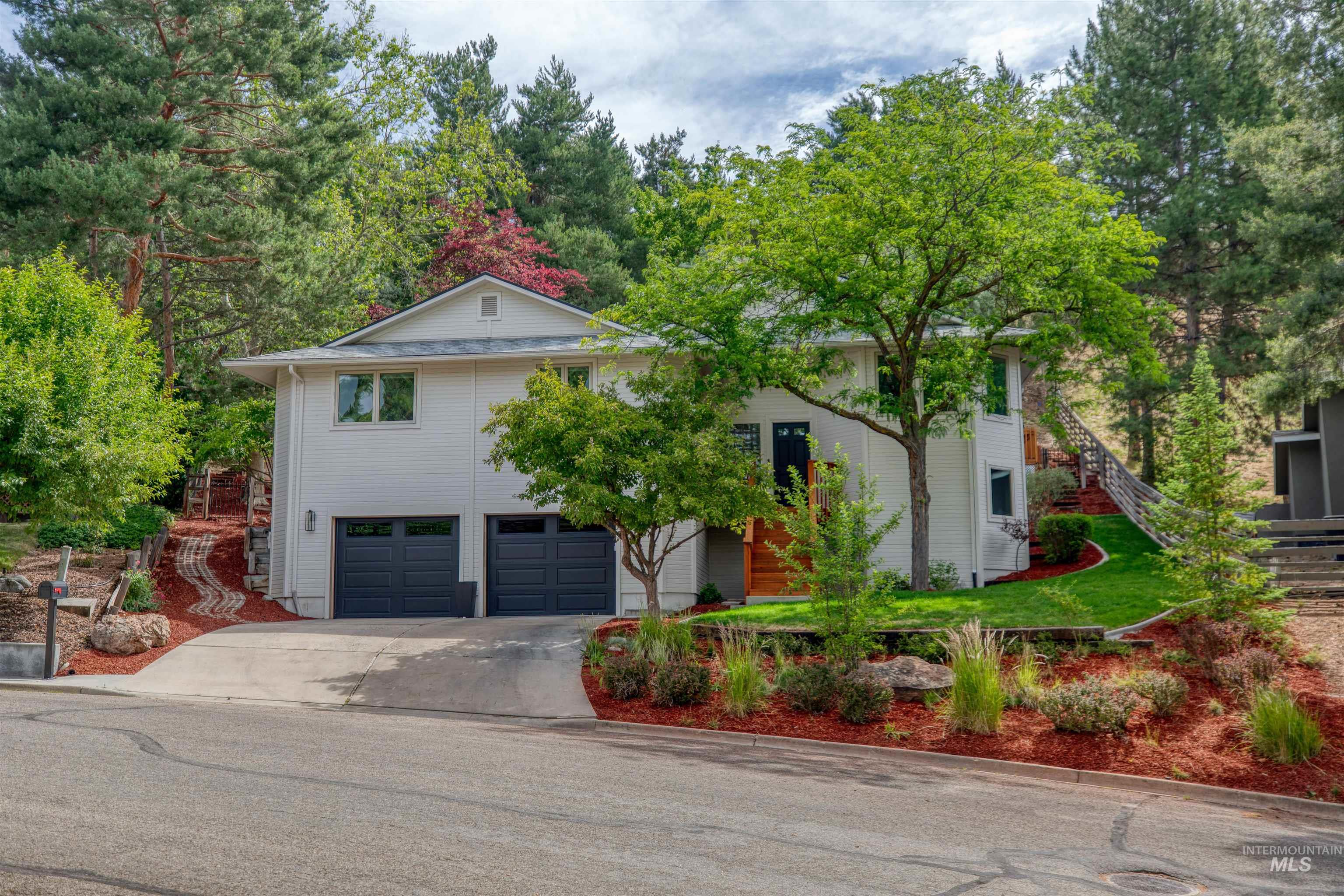 3096 N 24th St, Boise, Idaho 83702, 3 Bedrooms, 2.5 Bathrooms, Residential For Sale, Price $849,900,MLS 98989901