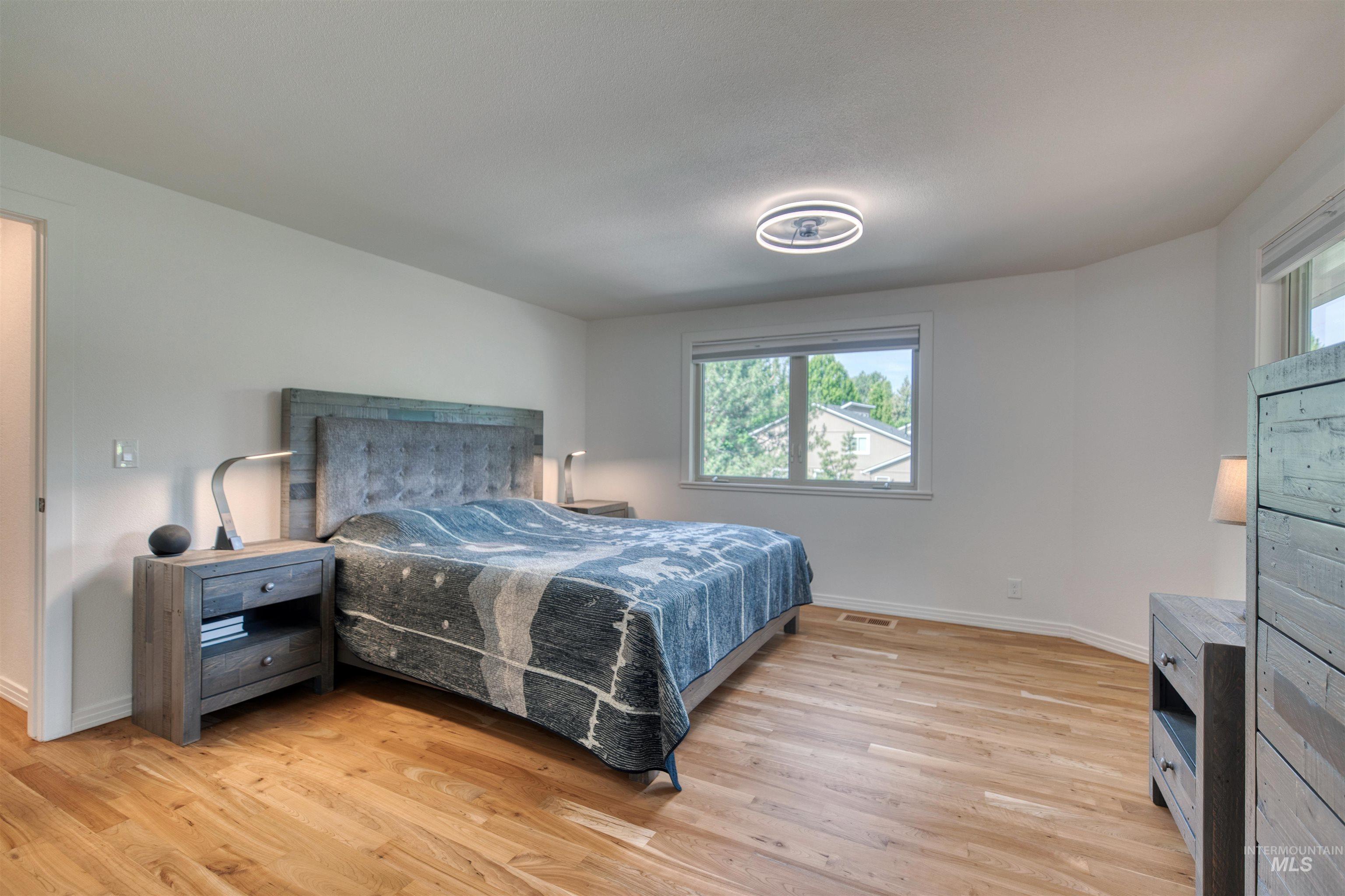 3096 N 24th St, Boise, Idaho 83702, 3 Bedrooms, 2.5 Bathrooms, Residential For Sale, Price $849,900,MLS 98989901