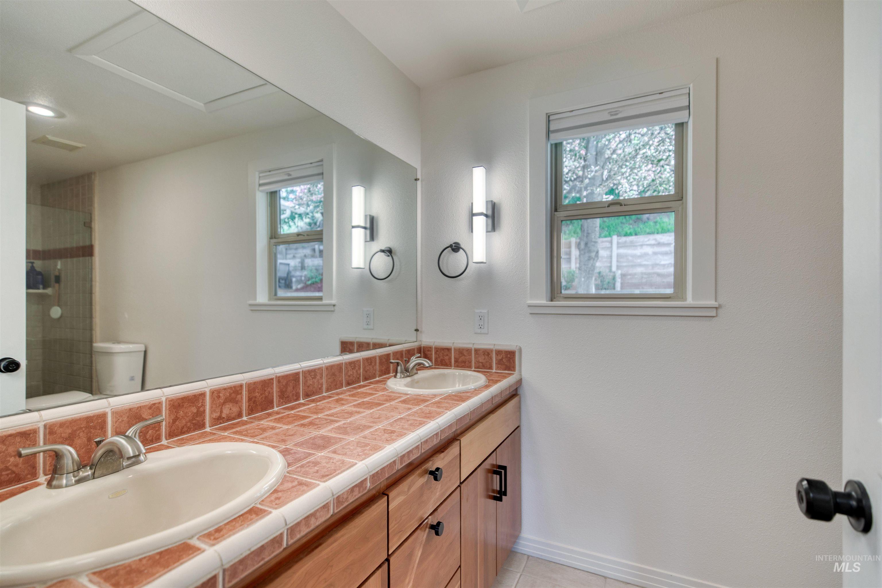 3096 N 24th St, Boise, Idaho 83702, 3 Bedrooms, 2.5 Bathrooms, Residential For Sale, Price $849,900,MLS 98989901