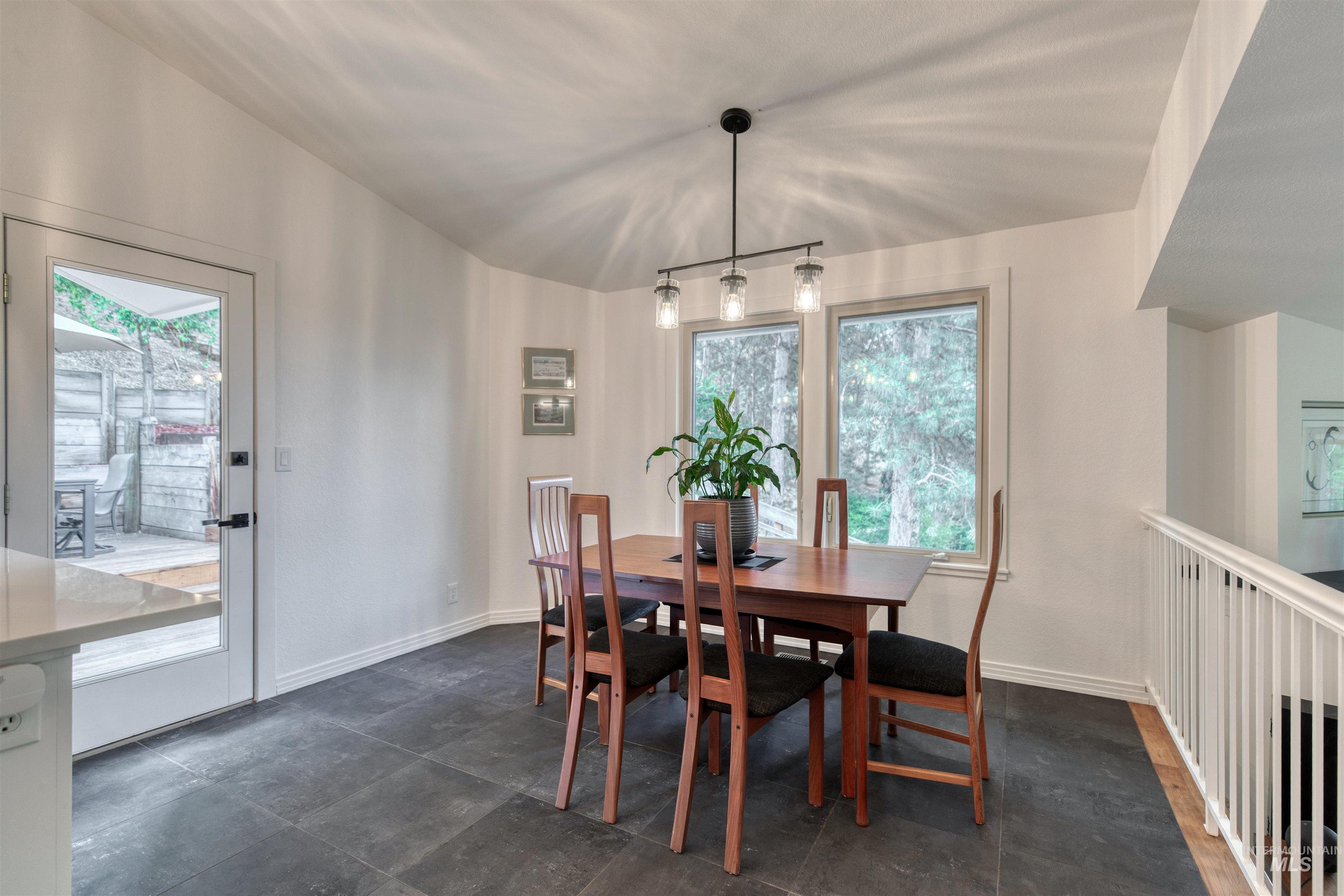 3096 N 24th St, Boise, Idaho 83702, 3 Bedrooms, 2.5 Bathrooms, Residential For Sale, Price $849,900,MLS 98989901