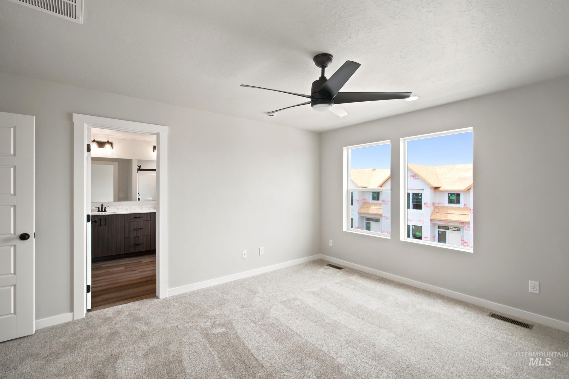 6977 S Spindlebush Ave, Boise, Idaho 83709, 3 Bedrooms, 2.5 Bathrooms, Residential For Sale, Price $434,990,MLS 98989902