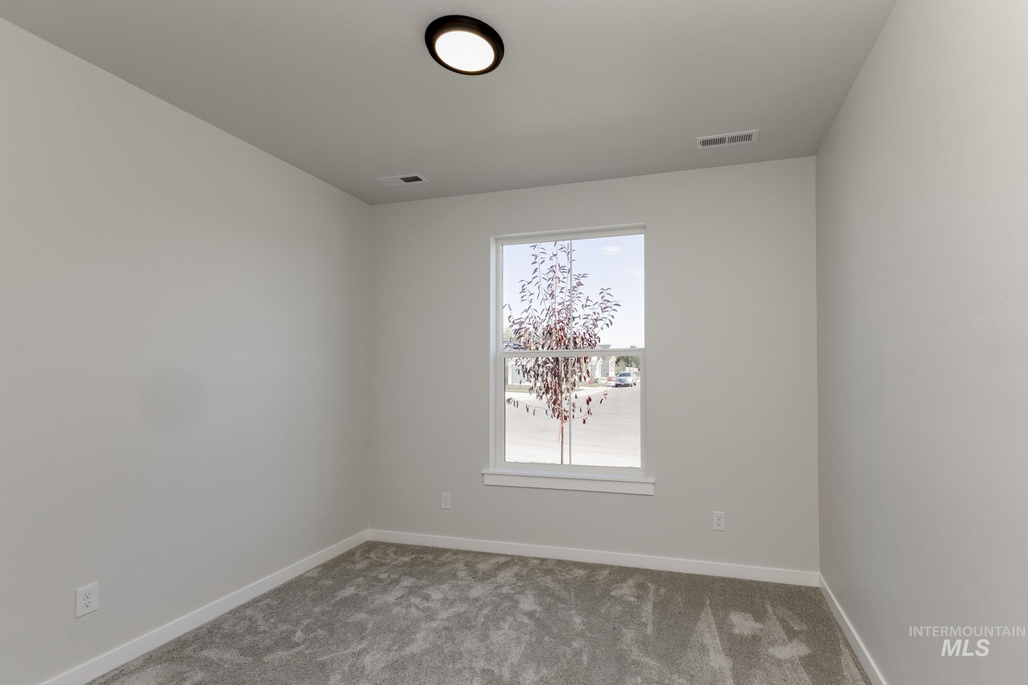 4305 E Woodmurra St, Meridian, Idaho 83642, 3 Bedrooms, 2 Bathrooms, Residential For Sale, Price $579,990,MLS 98989903