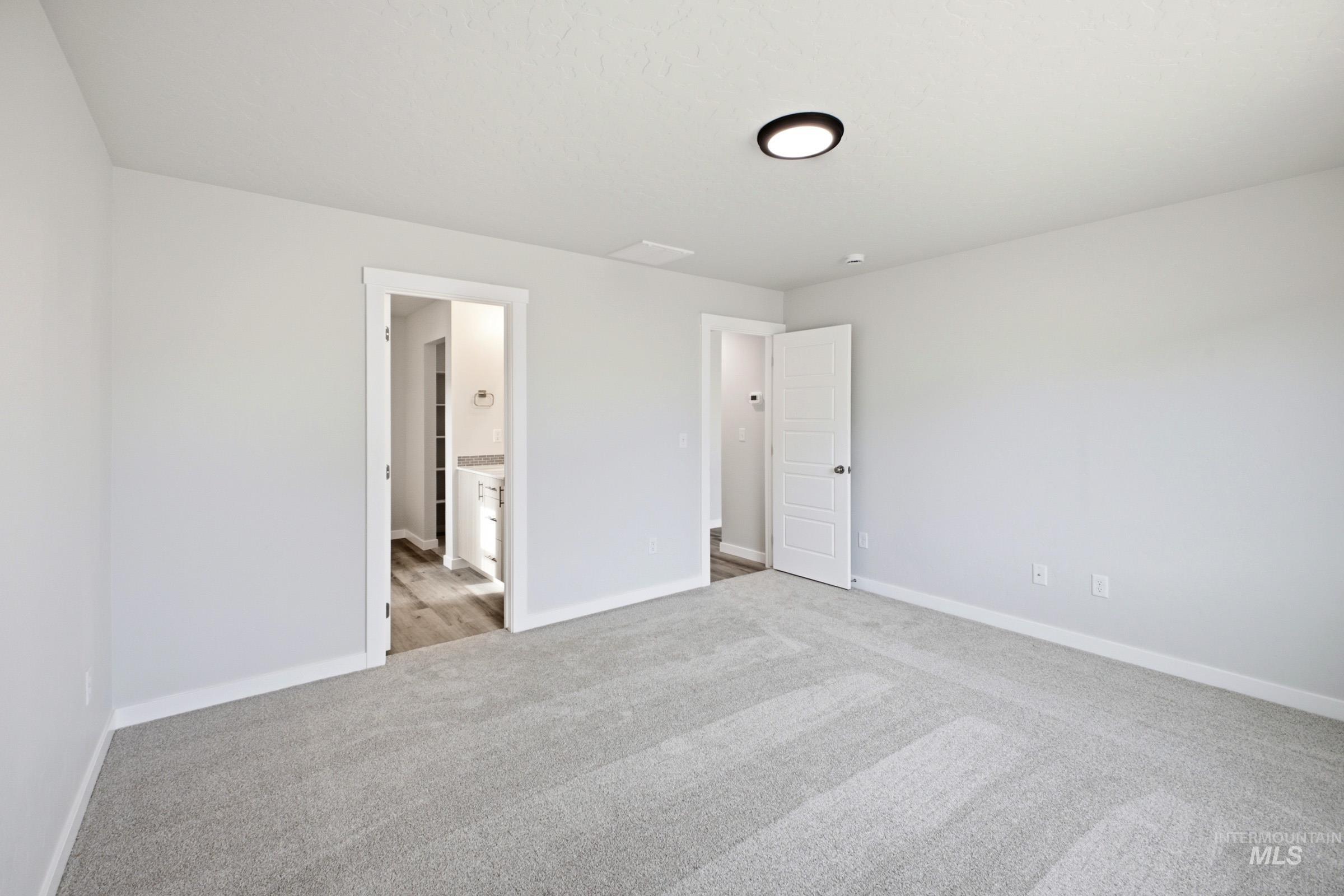 2368 W Red Jasper Dr, Kuna, Idaho 83634, 3 Bedrooms, 2 Bathrooms, Residential For Sale, Price $439,990,MLS 98989905