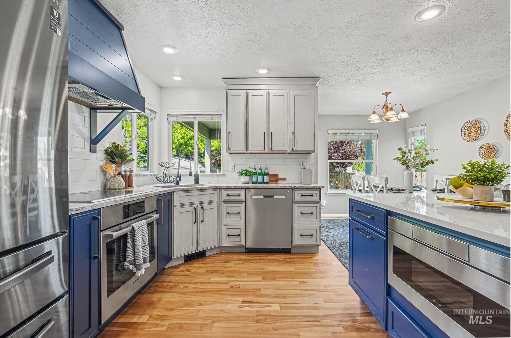 1969 S Wilde Creek Way, Boise, Idaho 83709, 5 Bedrooms, 3.5 Bathrooms, Residential For Sale, Price $799,000,MLS 98989906