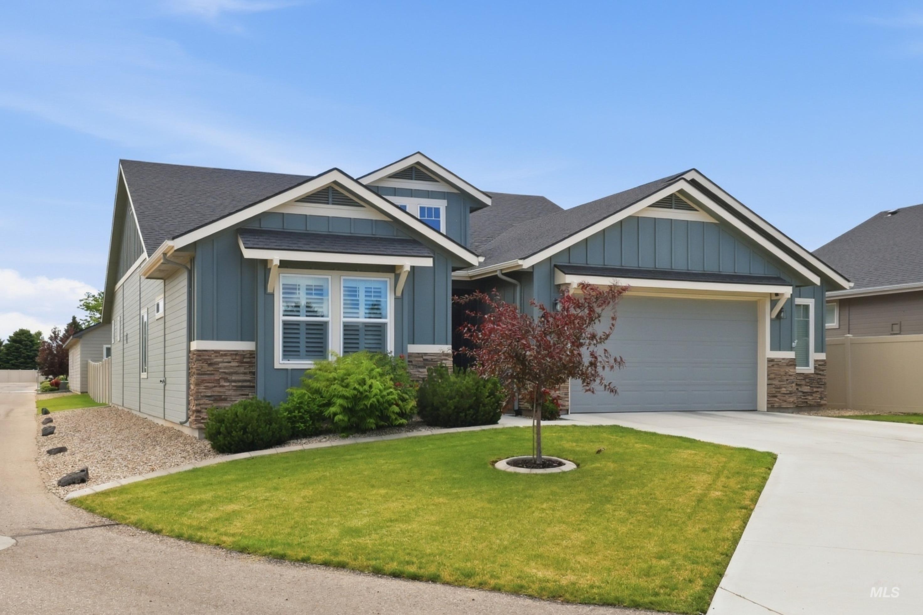 4157 S Lava Springs Loop, Nampa, Idaho 83686-7789, 3 Bedrooms, 2 Bathrooms, Residential For Sale, Price $519,900,MLS 98989909