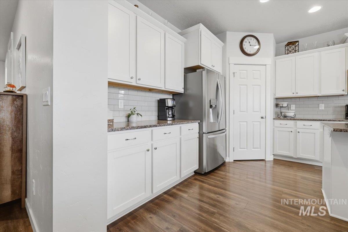 4157 S Lava Springs Loop, Nampa, Idaho 83686-7789, 3 Bedrooms, 2 Bathrooms, Residential For Sale, Price $519,900,MLS 98989909