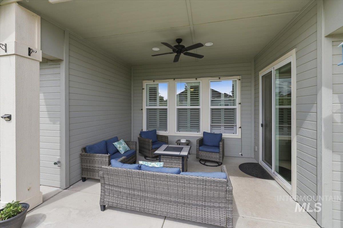 4157 S Lava Springs Loop, Nampa, Idaho 83686-7789, 3 Bedrooms, 2 Bathrooms, Residential For Sale, Price $519,900,MLS 98989909