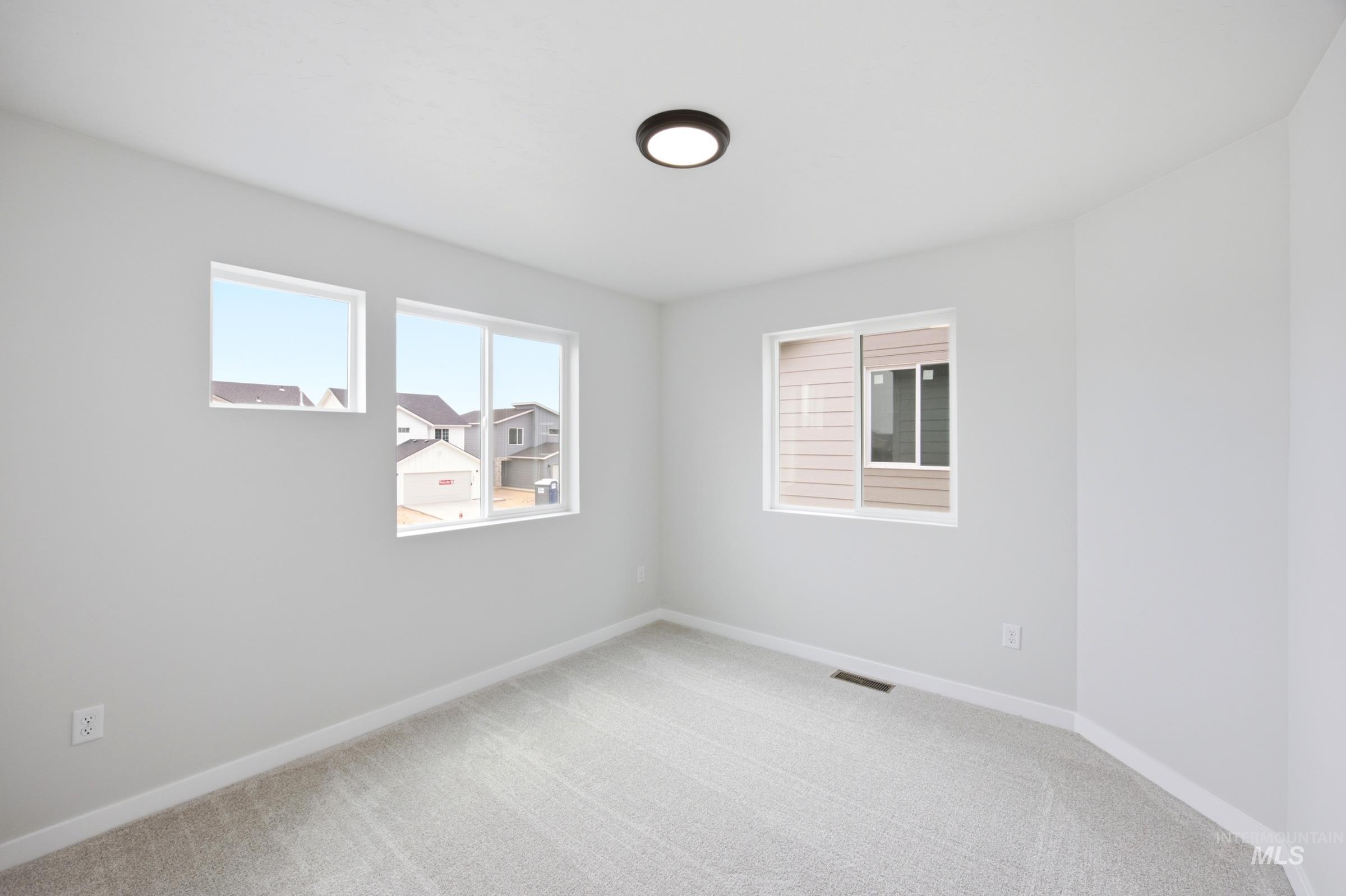 1424 W Braden Dr, Meridian, Idaho 83642, 3 Bedrooms, 2.5 Bathrooms, Residential For Sale, Price $464,990,MLS 98989911
