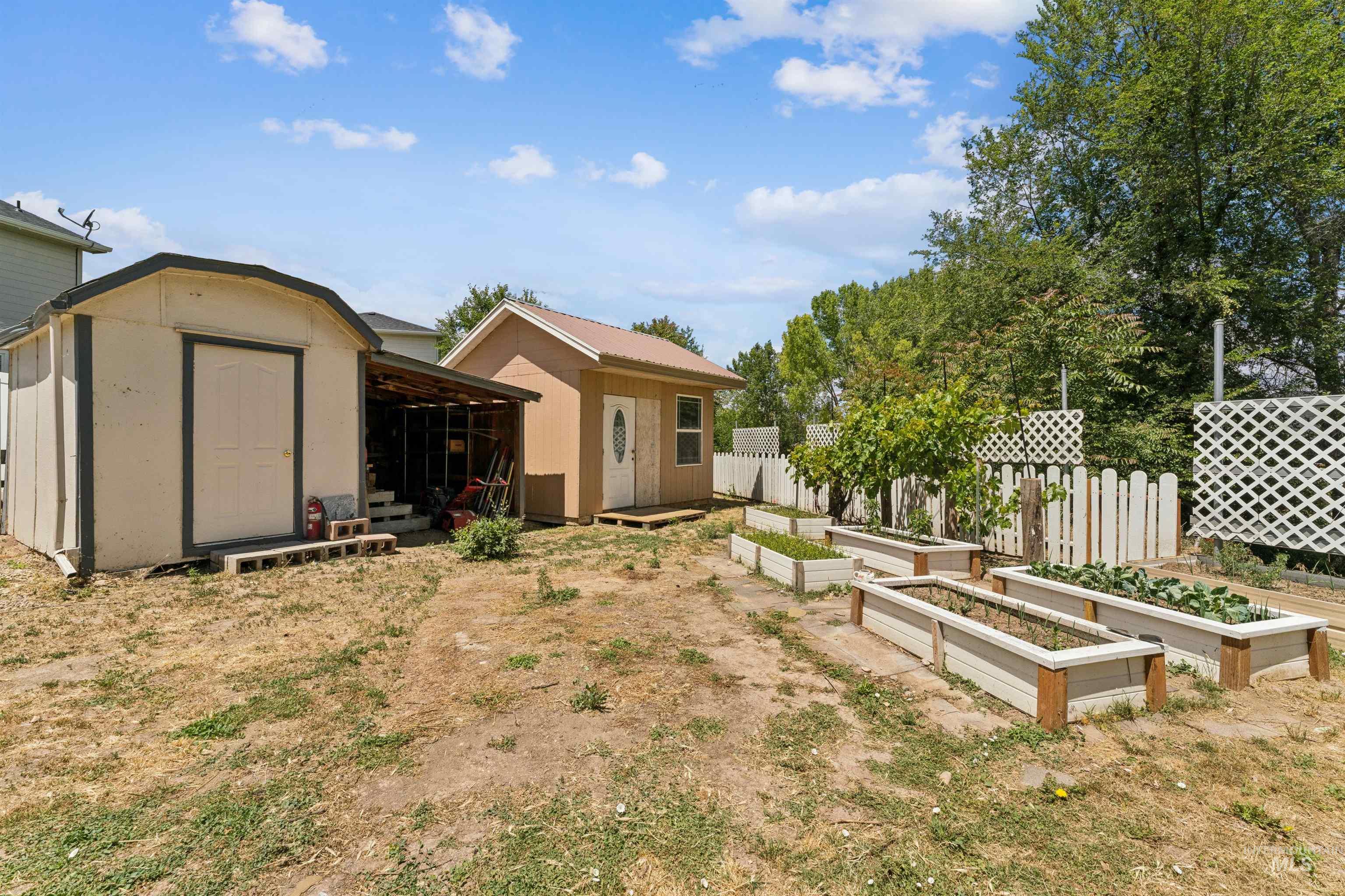 1720 W Roosevelt Avenue, Nampa, Idaho 83651, 2 Bedrooms, 1 Bathroom, Residential For Sale, Price $340,000,MLS 98989917