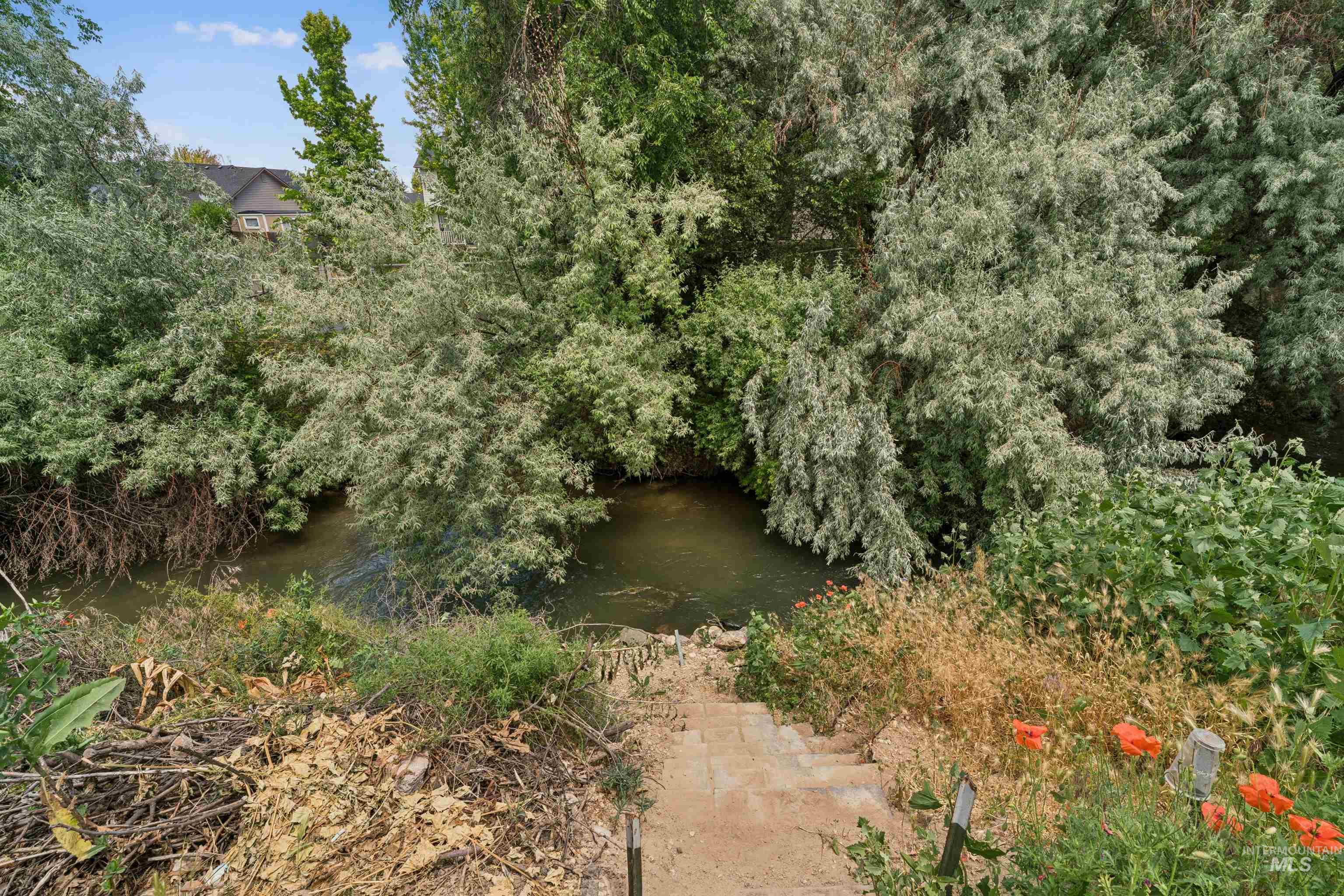 1720 W Roosevelt Avenue, Nampa, Idaho 83651, 2 Bedrooms, 1 Bathroom, Residential For Sale, Price $340,000,MLS 98989917