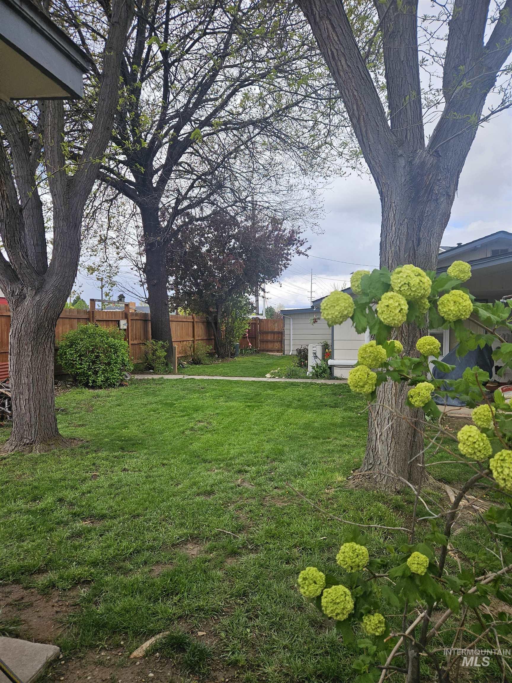 1720 W Roosevelt Avenue, Nampa, Idaho 83651, 2 Bedrooms, 1 Bathroom, Residential For Sale, Price $340,000,MLS 98989917