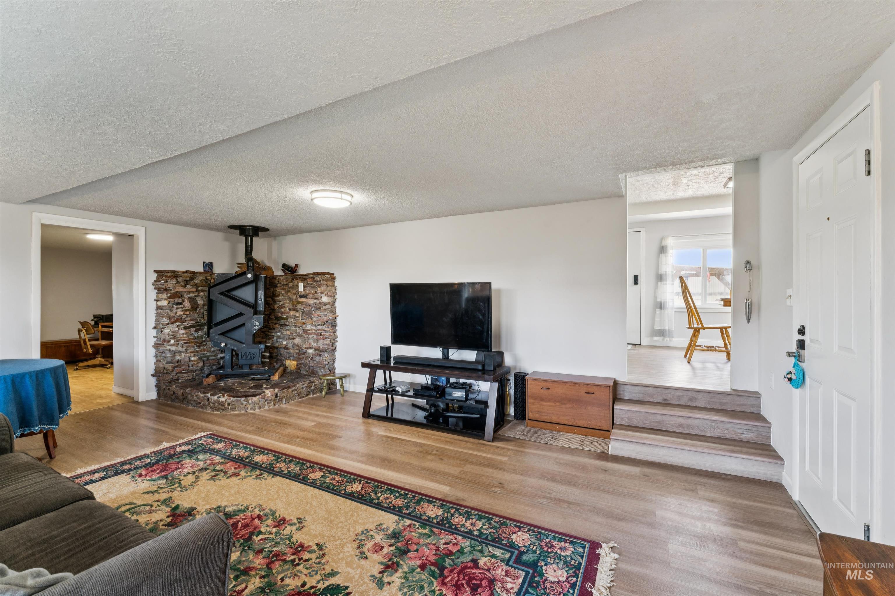 1720 W Roosevelt Avenue, Nampa, Idaho 83651, 2 Bedrooms, 1 Bathroom, Residential For Sale, Price $340,000,MLS 98989917