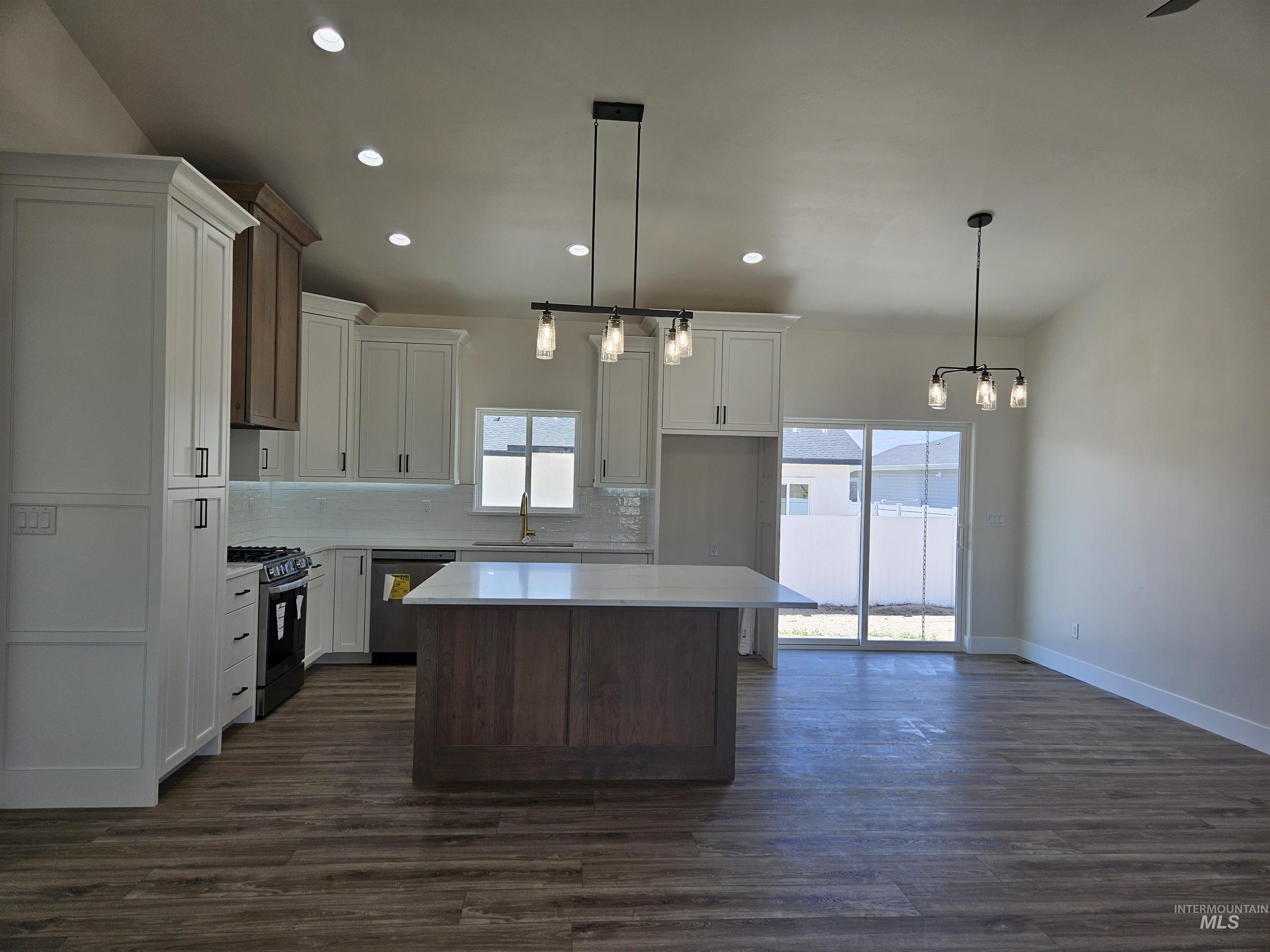 2015 Trae St, Jerome, Idaho 83338, 3 Bedrooms, 2 Bathrooms, Residential For Sale, Price $435,000,MLS 98989918