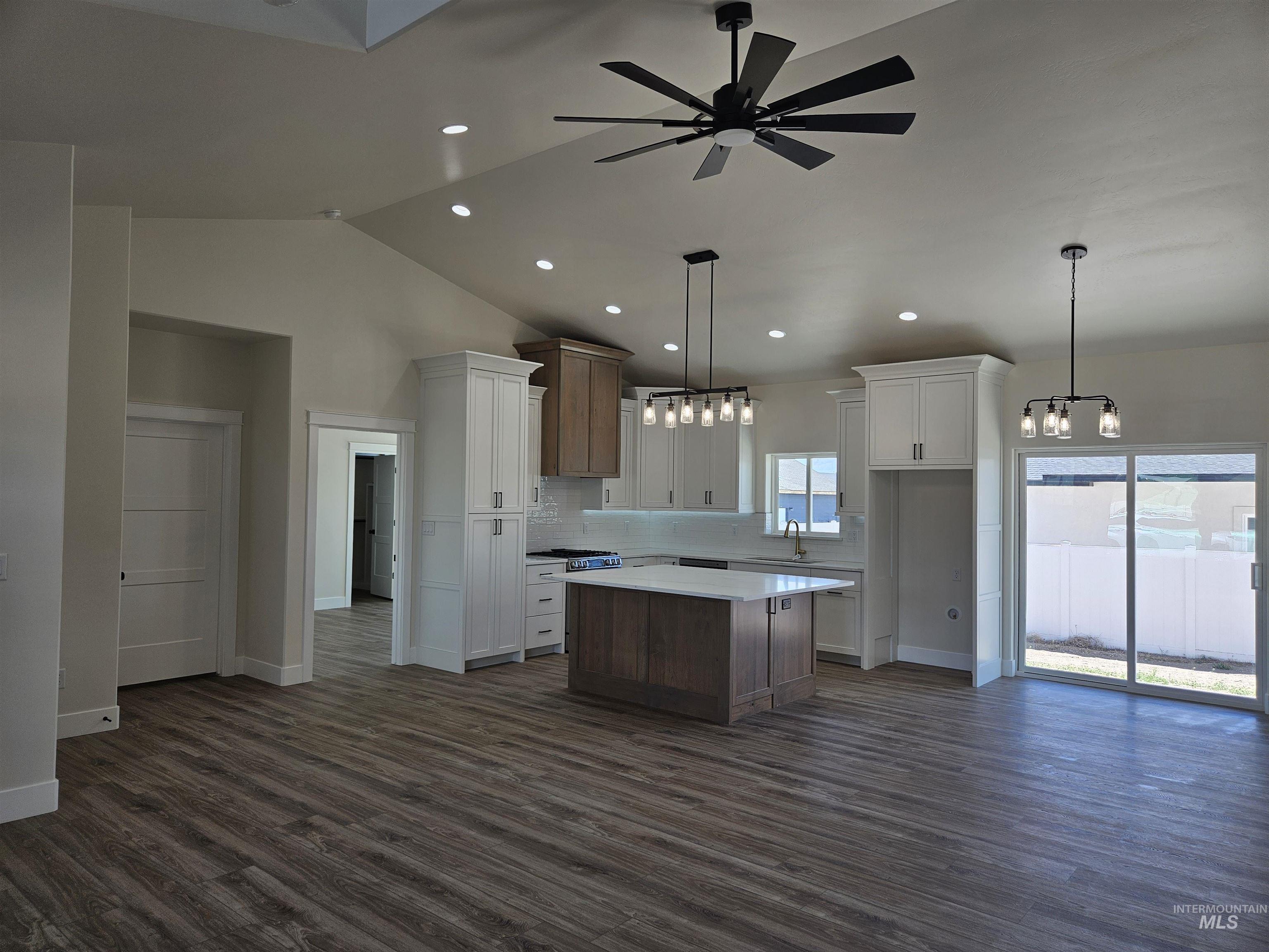 2015 Trae St, Jerome, Idaho 83338, 3 Bedrooms, 2 Bathrooms, Residential For Sale, Price $435,000,MLS 98989918