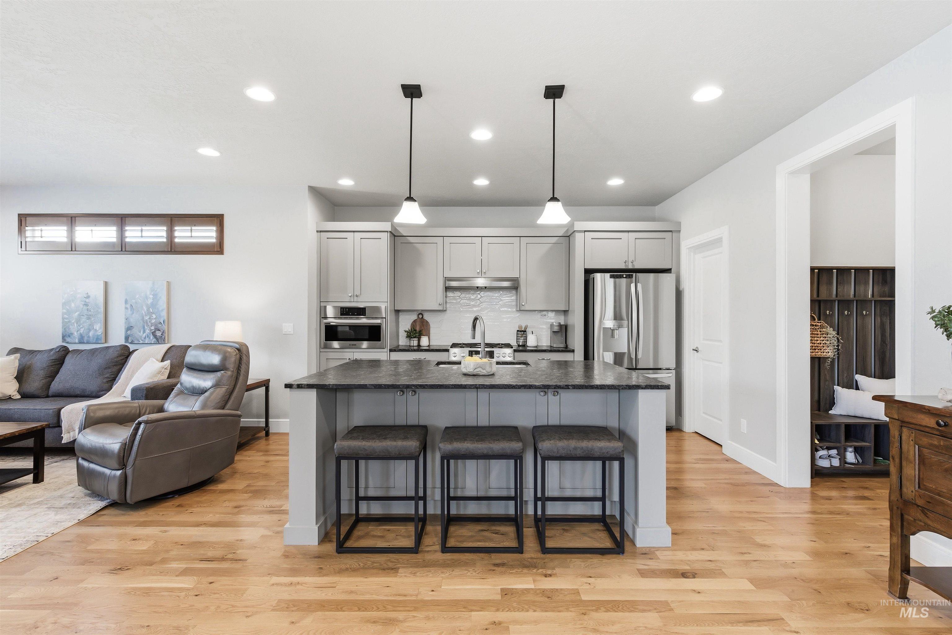 3286 E Collingwood Dr, Meridian, Idaho 83642, 4 Bedrooms, 2.5 Bathrooms, Residential For Sale, Price $549,900,MLS 98989921