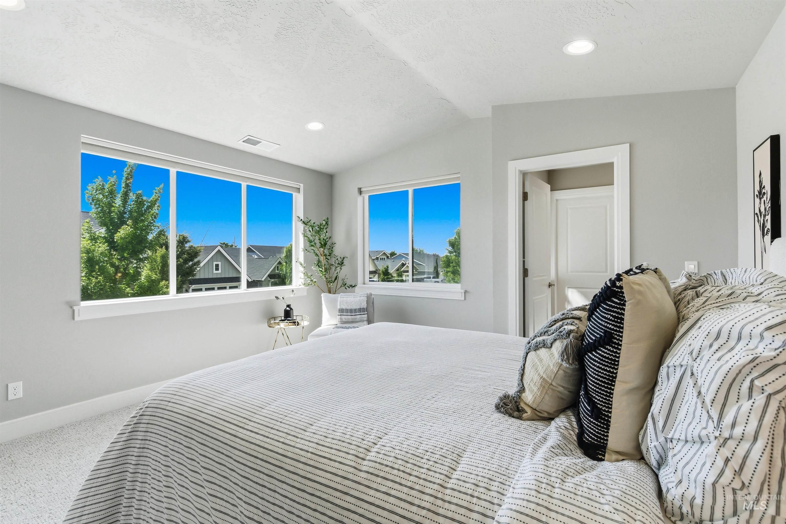 3286 E Collingwood Dr, Meridian, Idaho 83642, 4 Bedrooms, 2.5 Bathrooms, Residential For Sale, Price $549,900,MLS 98989921