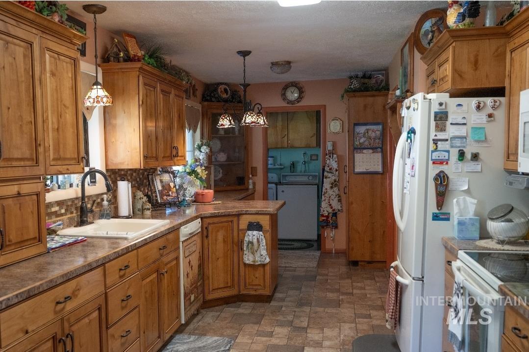3080 Hiland ave., Burley, Idaho 83318, 3 Bedrooms, 2 Bathrooms, Residential For Sale, Price $430,000,MLS 98989922