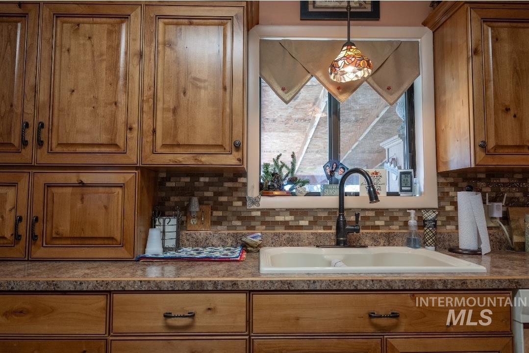 3080 Hiland ave., Burley, Idaho 83318, 3 Bedrooms, 2 Bathrooms, Residential For Sale, Price $430,000,MLS 98989922