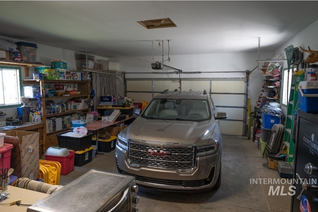 3080 Hiland ave., Burley, Idaho 83318, 3 Bedrooms, 2 Bathrooms, Residential For Sale, Price $430,000,MLS 98989922