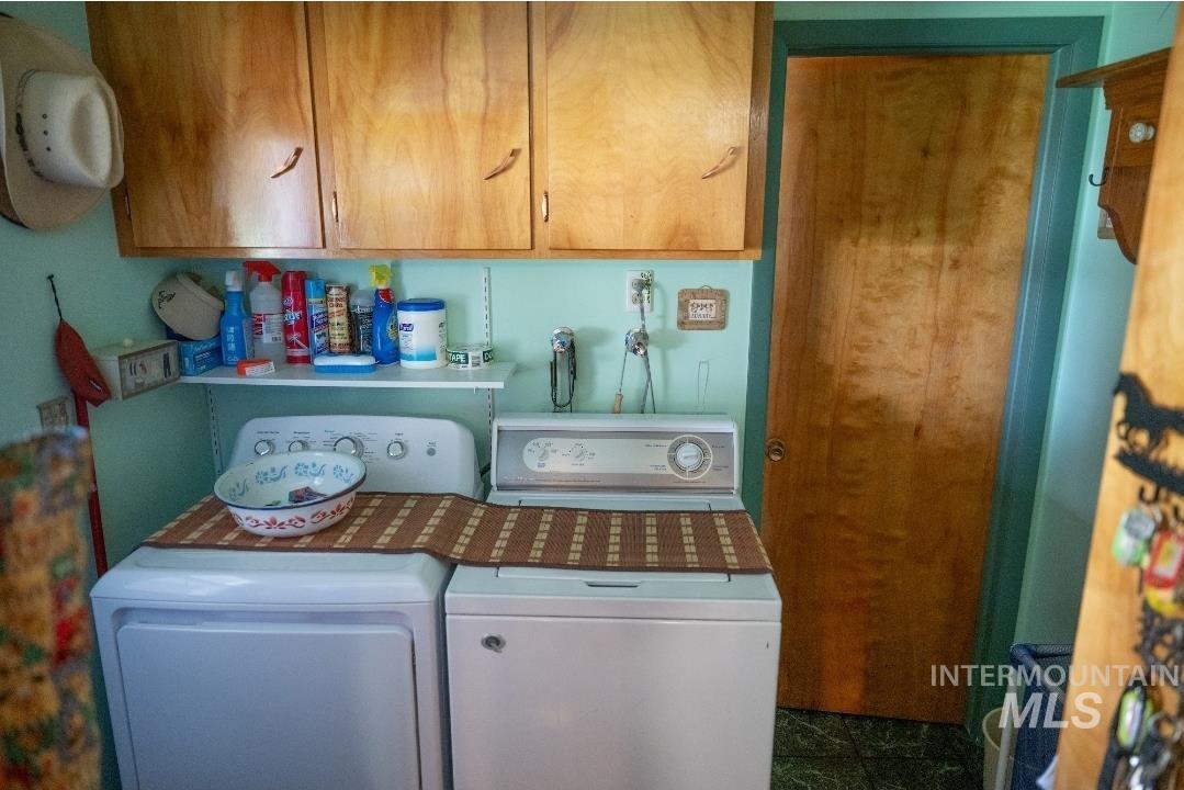 3080 Hiland ave., Burley, Idaho 83318, 3 Bedrooms, 2 Bathrooms, Residential For Sale, Price $430,000,MLS 98989922