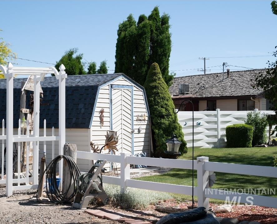 3080 Hiland ave., Burley, Idaho 83318, 3 Bedrooms, 2 Bathrooms, Residential For Sale, Price $430,000,MLS 98989922