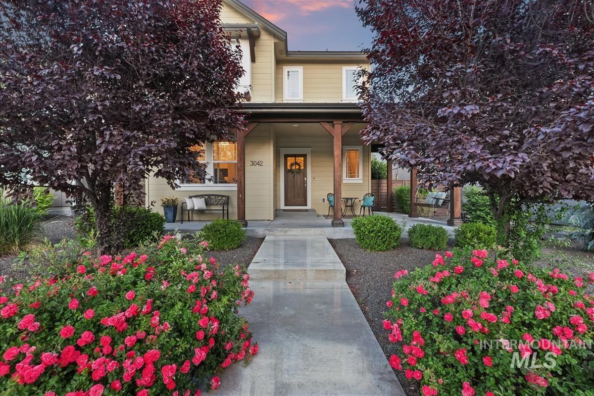 3042 S Shadywood Way, Boise, Idaho 83716, 4 Bedrooms, 2.5 Bathrooms, Residential For Sale, Price $829,000,MLS 98989923