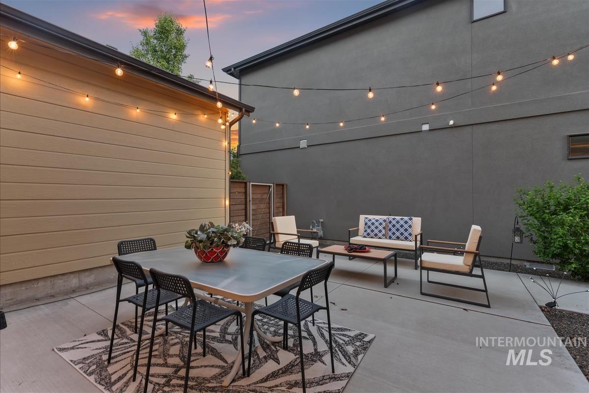 3042 S Shadywood Way, Boise, Idaho 83716, 4 Bedrooms, 2.5 Bathrooms, Residential For Sale, Price $829,000,MLS 98989923