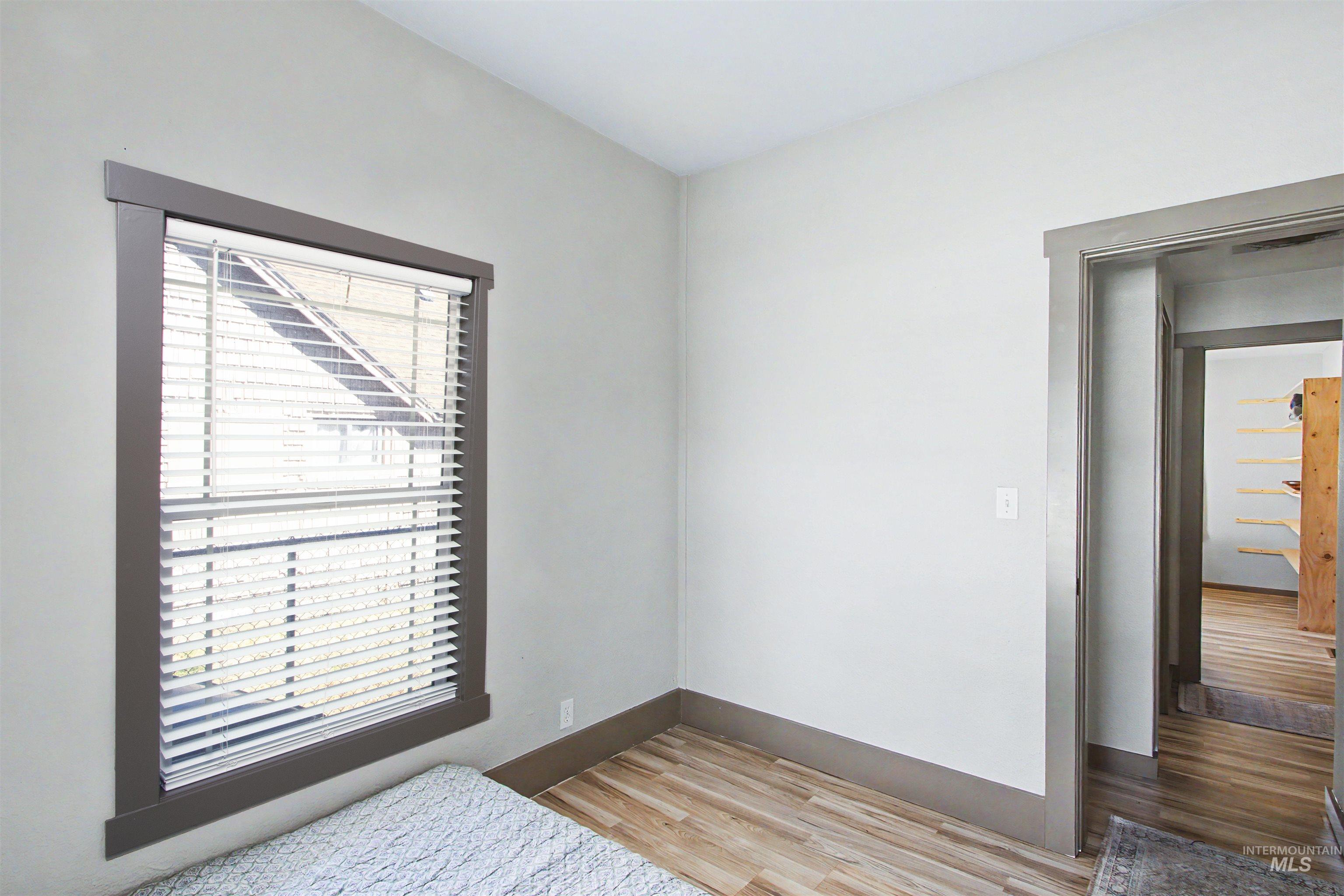 707 E Denver, Caldwell, Idaho 83605-3351, 2 Bedrooms, 1 Bathroom, Residential For Sale, Price $312,999,MLS 98989924