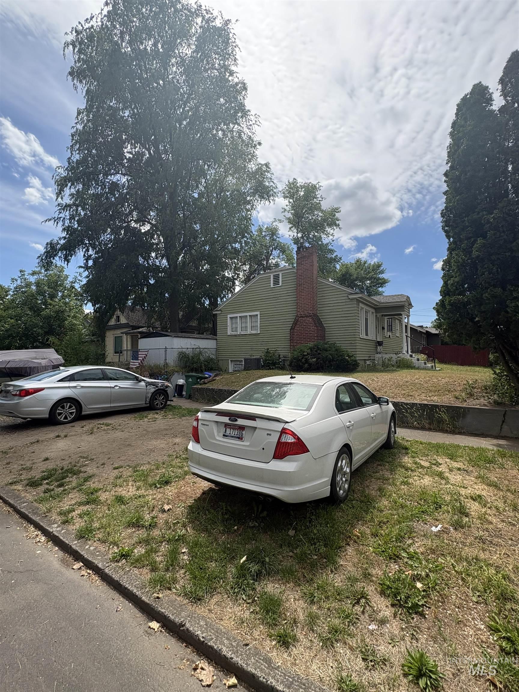 922 11th Ave, Lewiston, Idaho 83501, 4 Bedrooms, 2 Bathrooms, Residential For Sale, Price $229,000,MLS 98989925