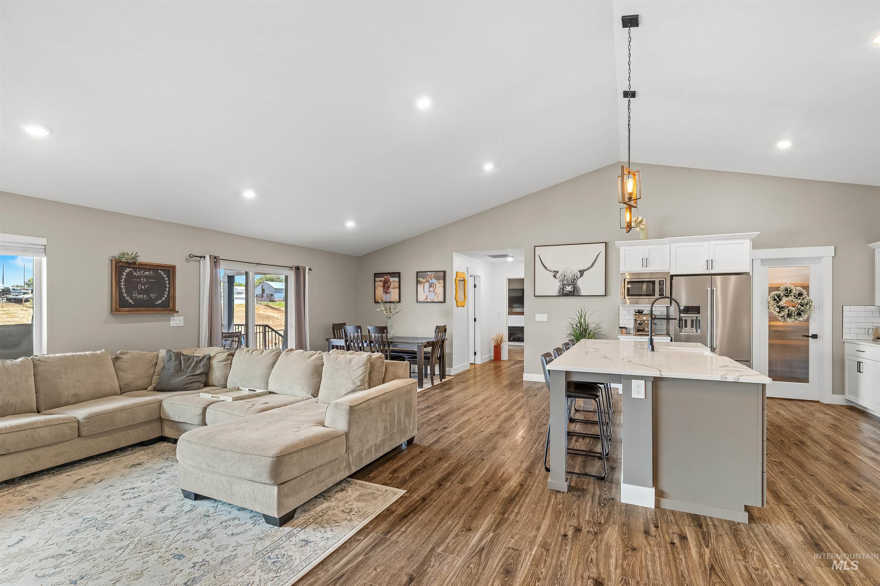 2581 26th St., Clarkston, Washington 99403, 4 Bedrooms, 2.5 Bathrooms, Residential For Sale, Price $865,000,MLS 98989926