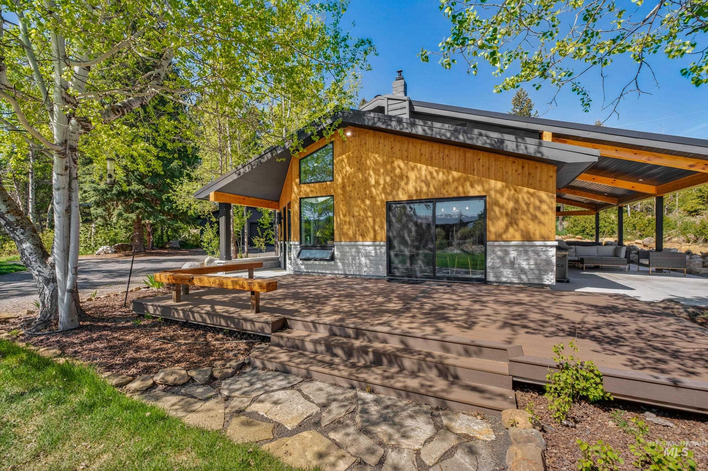 64 Ilka Lane, McCall, Idaho 83638, 4 Bedrooms, 2.5 Bathrooms, Residential For Sale, Price $1,894,900,MLS 98989927