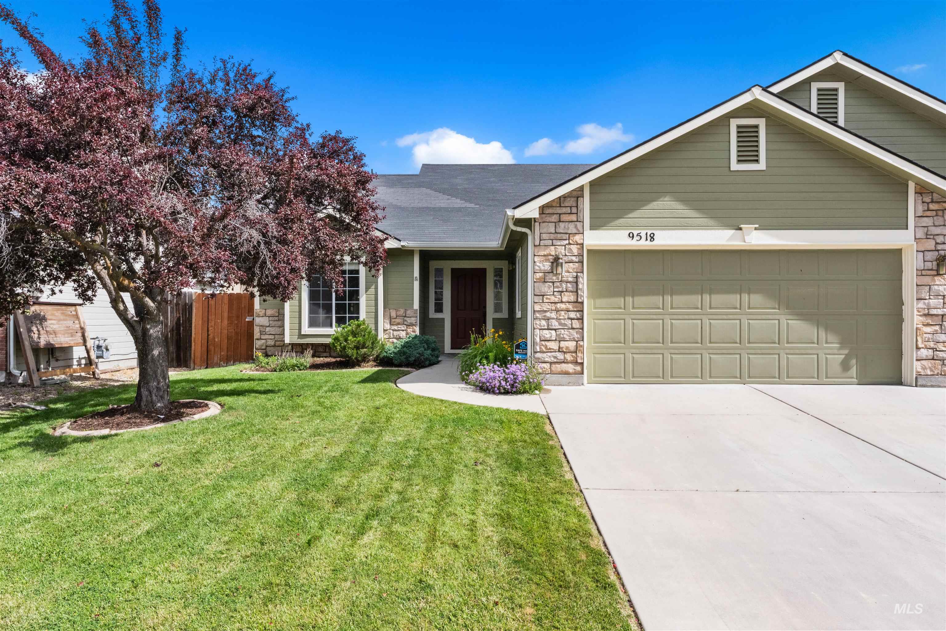 9518 W Kate Dr, Boise, Idaho 83714, 3 Bedrooms, 2 Bathrooms, Residential For Sale, Price $485,000,MLS 98989928
