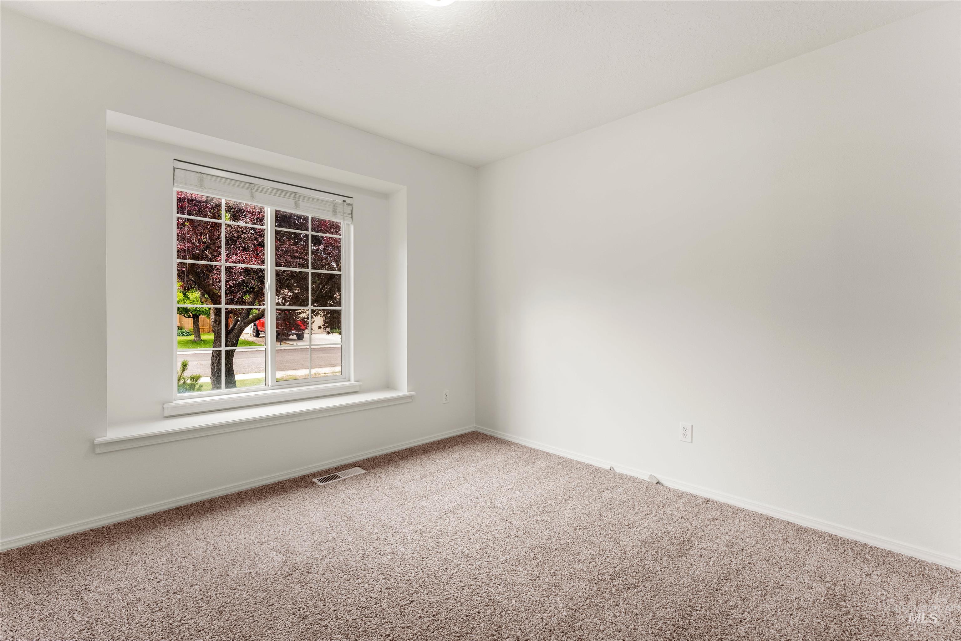 9518 W Kate Dr, Boise, Idaho 83714, 3 Bedrooms, 2 Bathrooms, Residential For Sale, Price $485,000,MLS 98989928