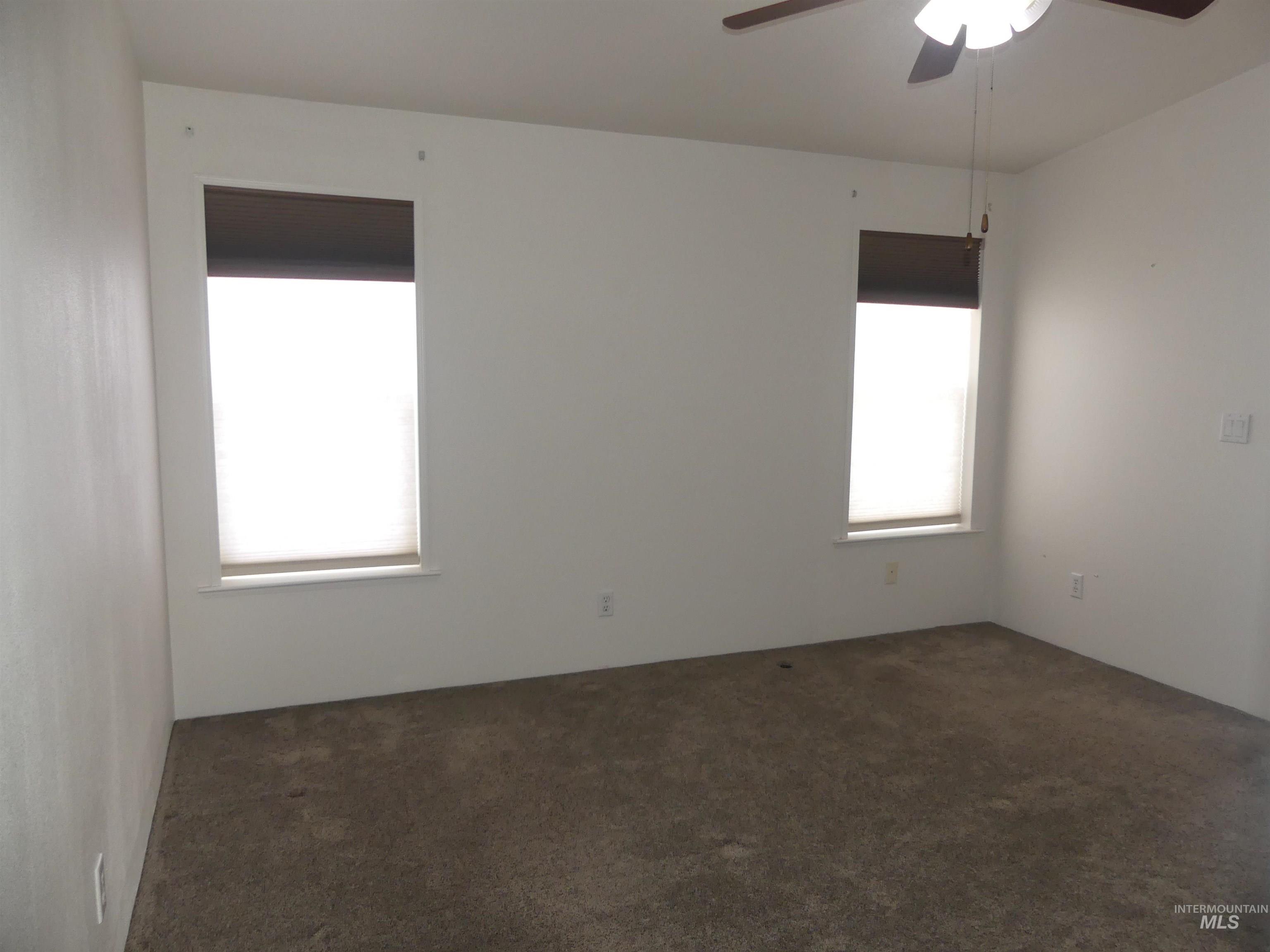 1430 Chestnut St, Clarkston, Washington 99403, 3 Bedrooms, 2 Bathrooms, Residential For Sale, Price $159,000, 98989932