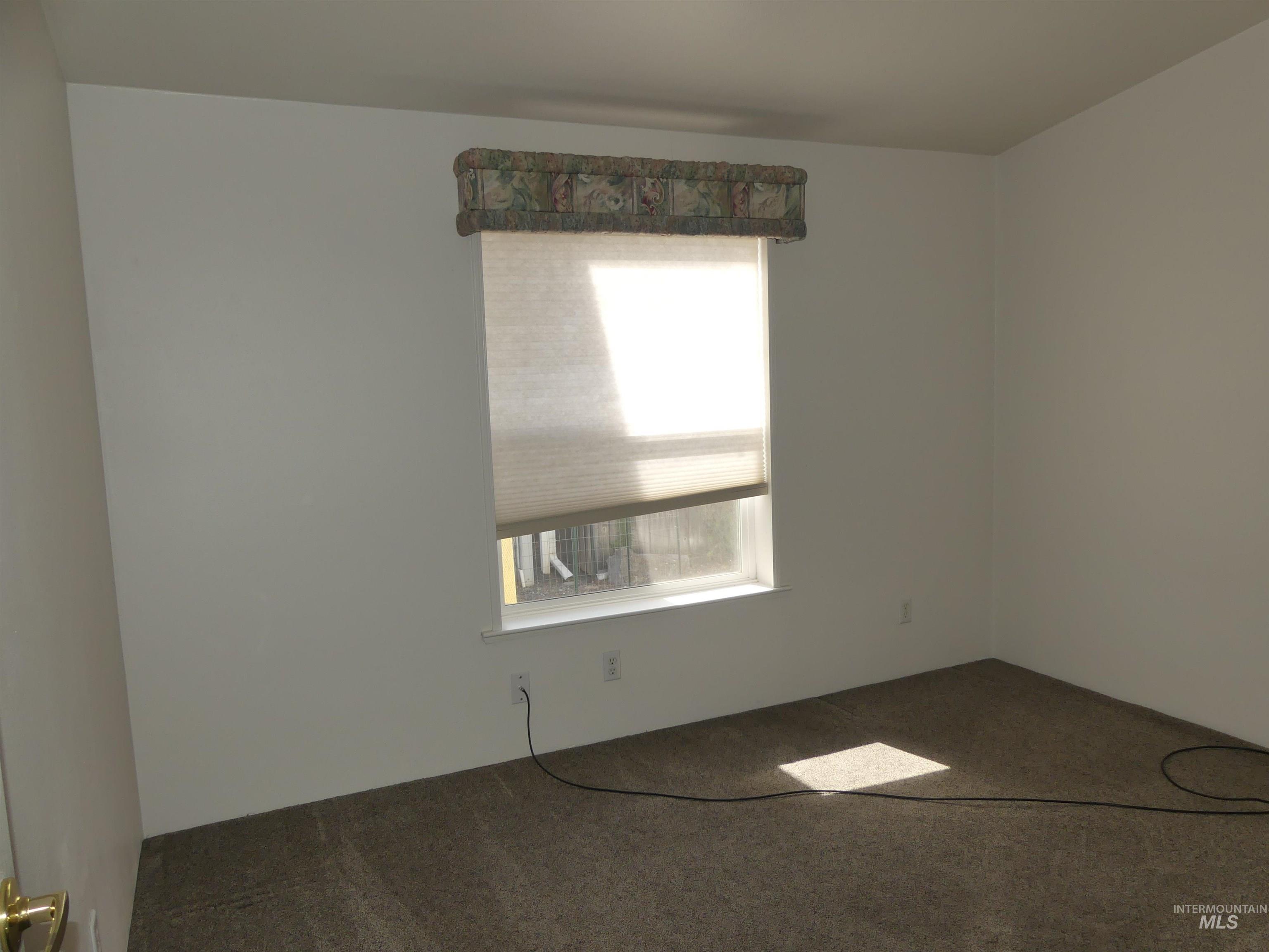 1430 Chestnut St, Clarkston, Washington 99403, 3 Bedrooms, 2 Bathrooms, Residential For Sale, Price $159,000, 98989932