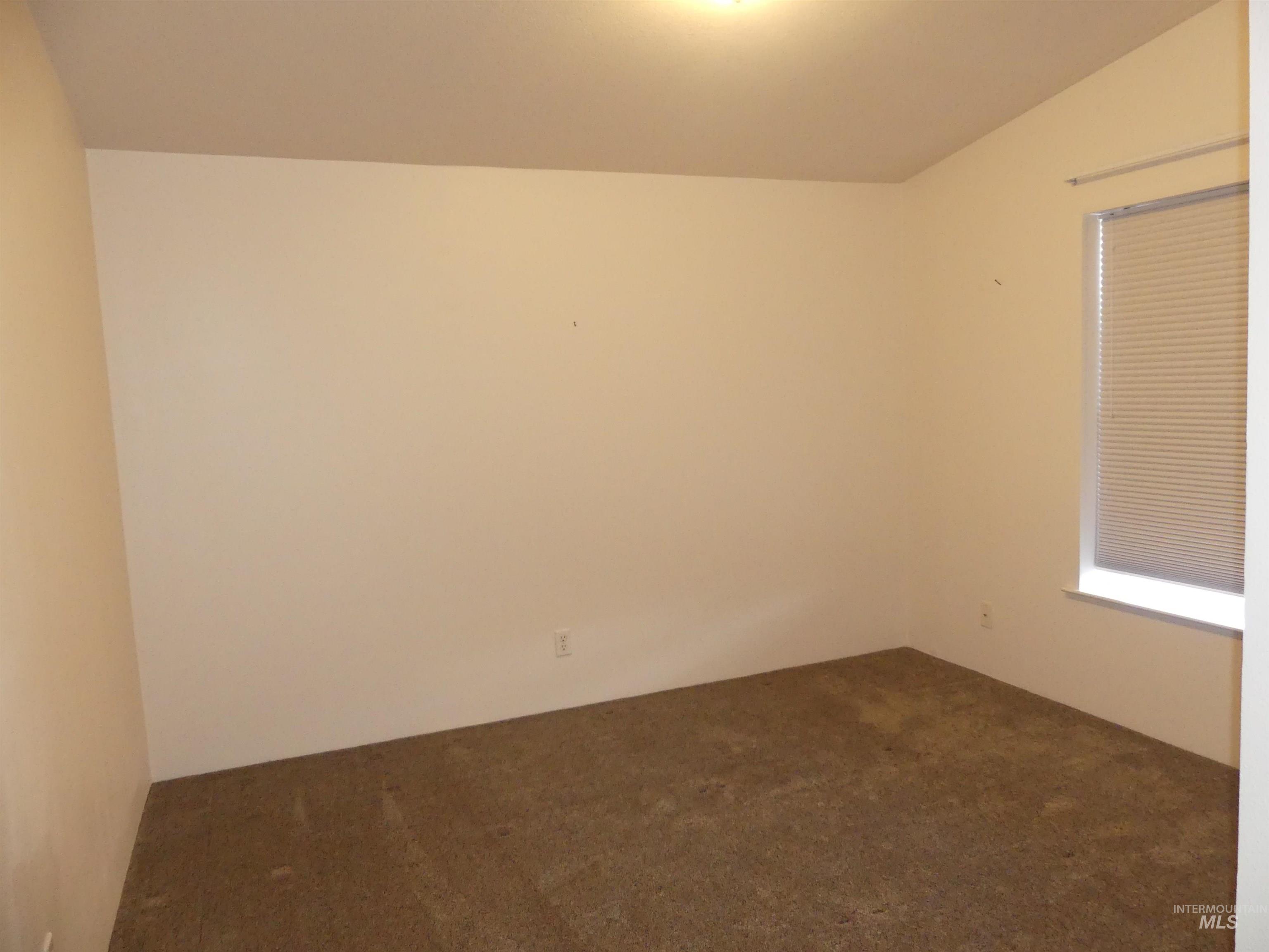 1430 Chestnut St, Clarkston, Washington 99403, 3 Bedrooms, 2 Bathrooms, Residential For Sale, Price $159,000, 98989932