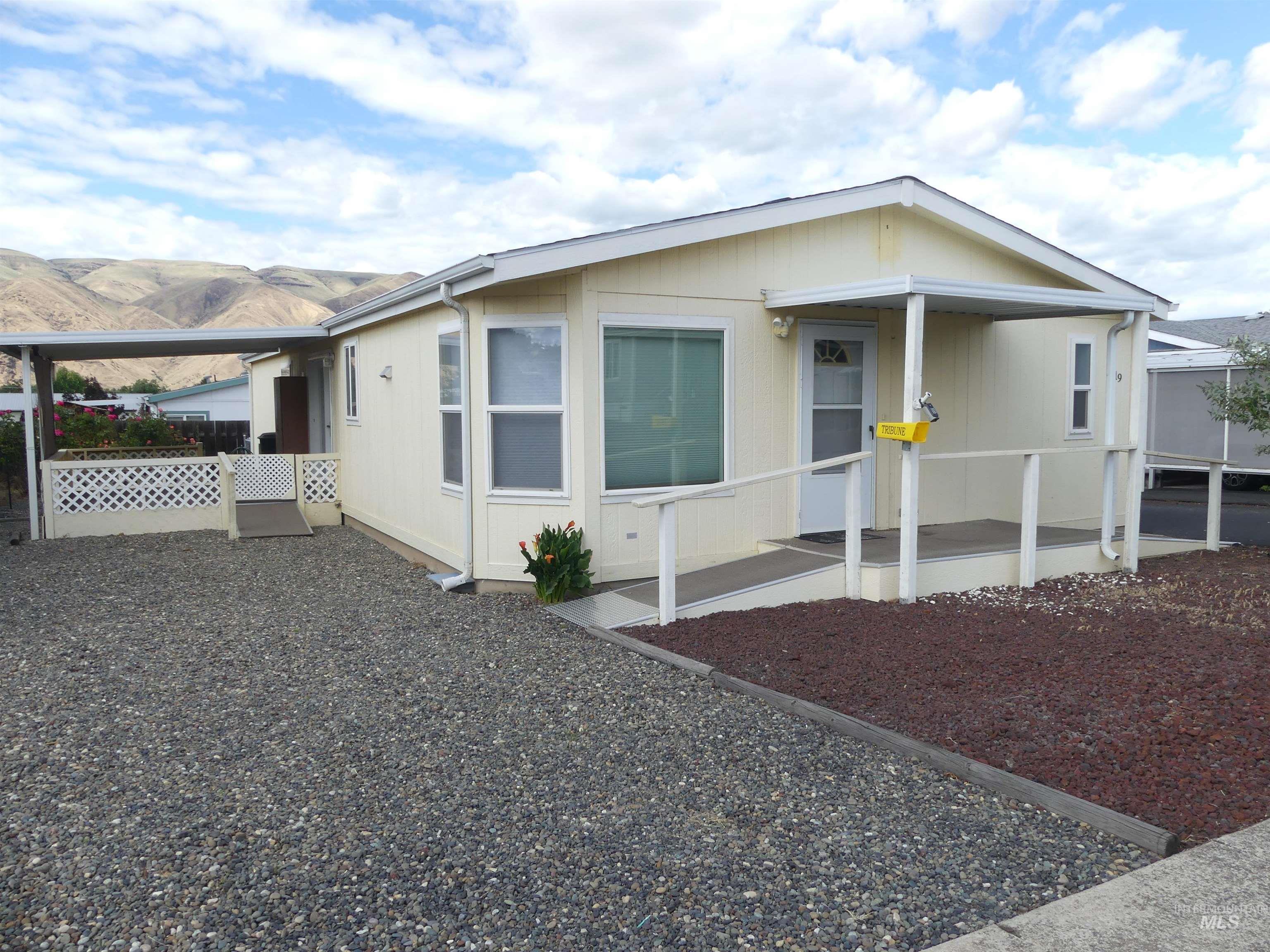 1430 Chestnut St, Clarkston, Washington 99403, 3 Bedrooms, 2 Bathrooms, Residential For Sale, Price $159,000, 98989932