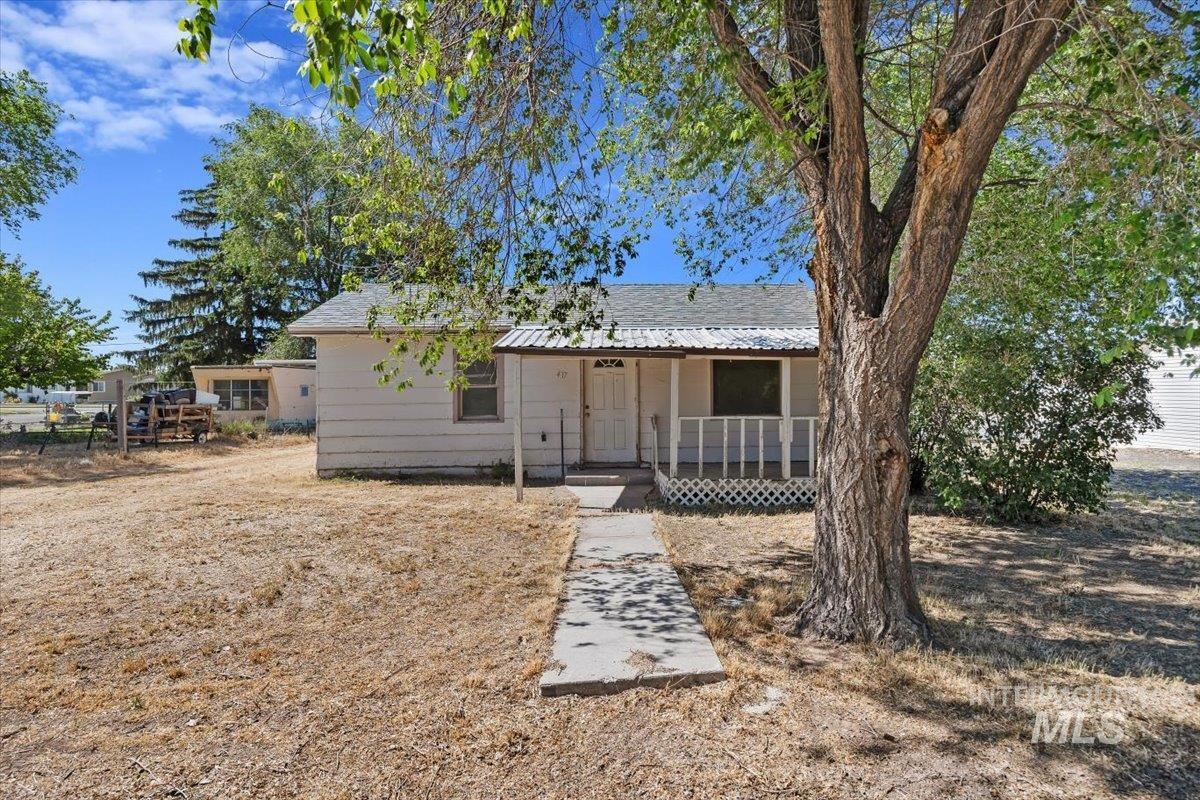 417 E Ave G, Jerome, Idaho 83338, 2 Bedrooms, 1 Bathroom, Residential For Sale, Price $164,500, 98989935